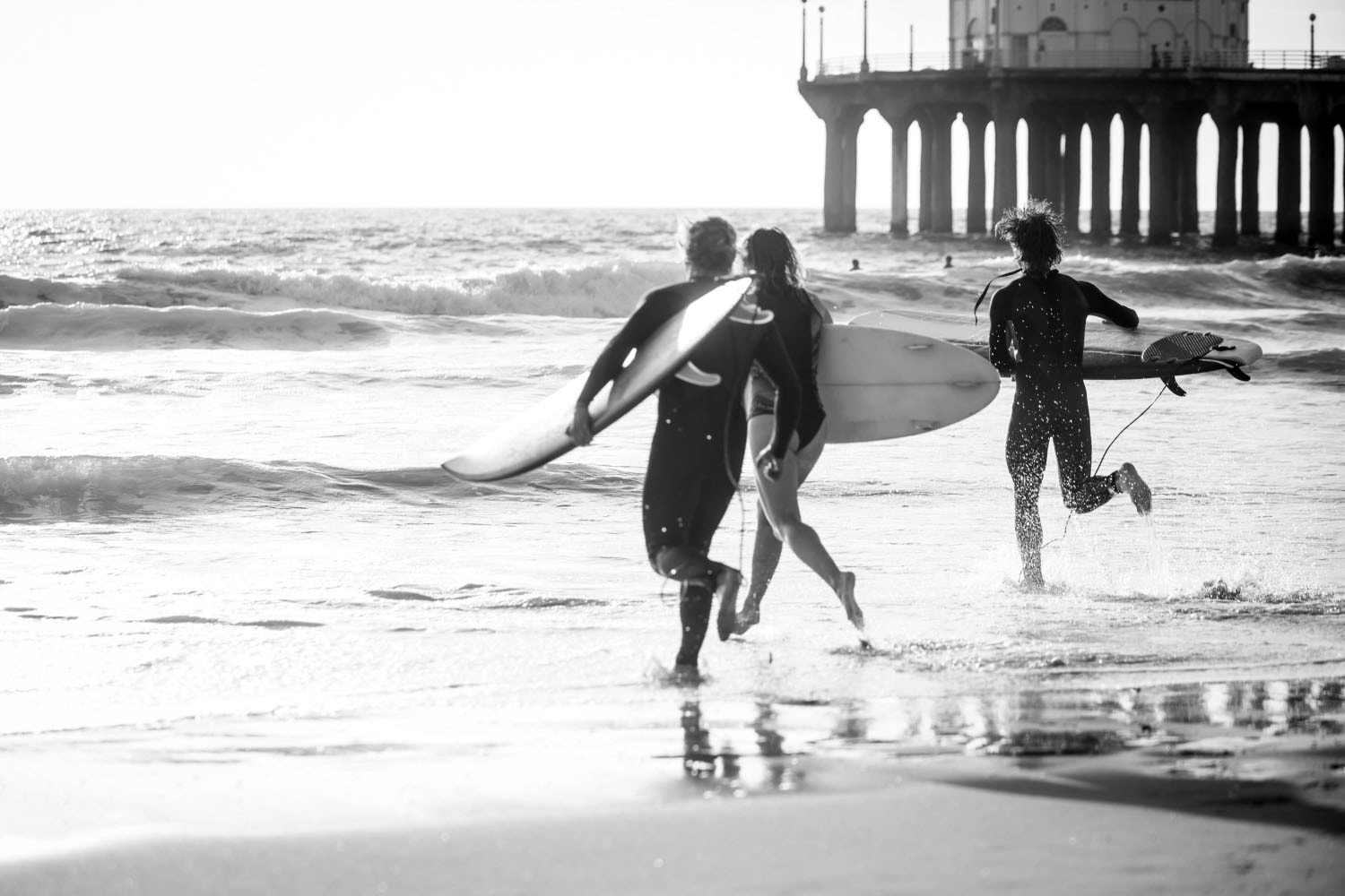 queence Acrylglasbild "Surfer am Strand" günstig online kaufen