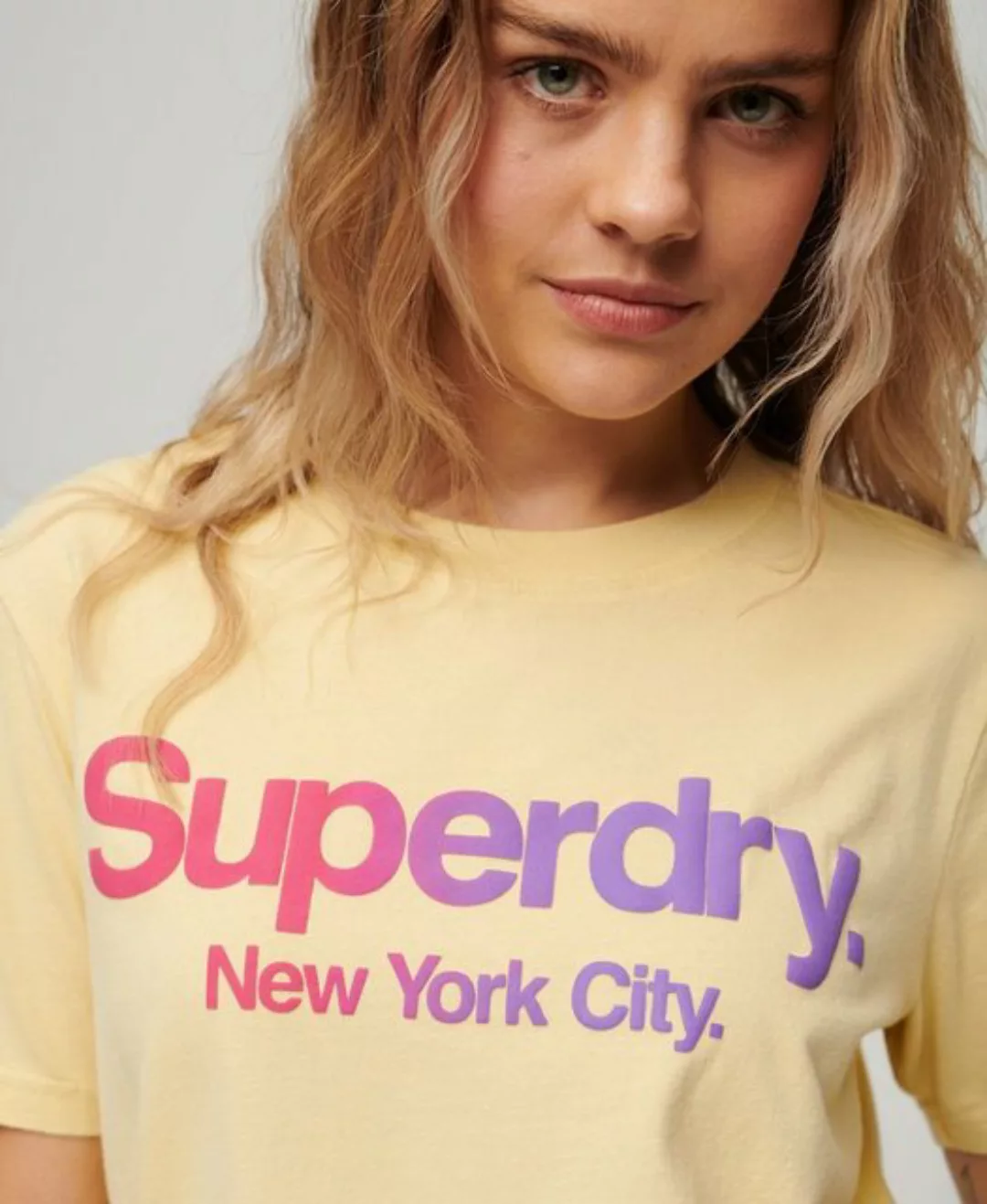 Superdry T-Shirt TONAL RAINBOW CORE RELAXED TEE günstig online kaufen