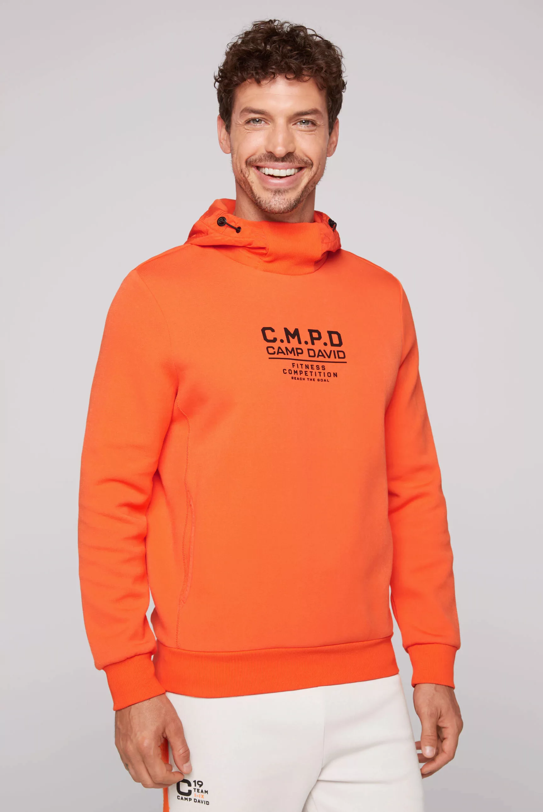 CAMP DAVID Kapuzensweatshirt, mit Zippertasche am Rücken günstig online kaufen