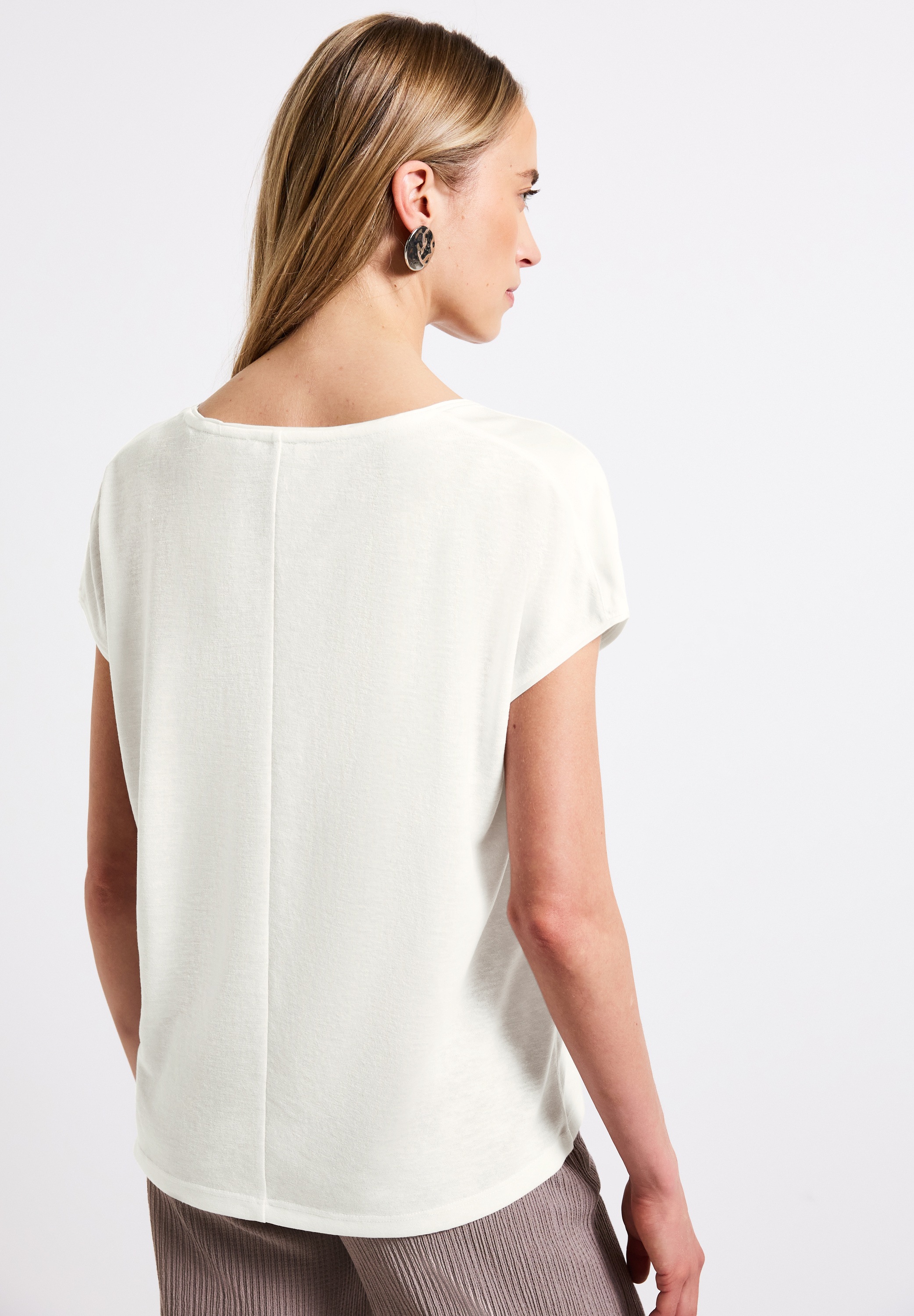 STREET ONE T-Shirt, mit abgerundetem V-Ausschnitt günstig online kaufen