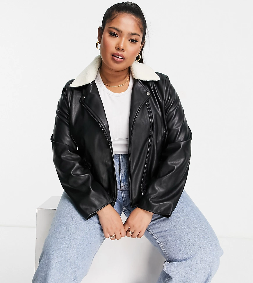 Wednesday's Girl Curve – Jacke aus Kunstleder mit Sherpa-Kragen-Schwarz günstig online kaufen