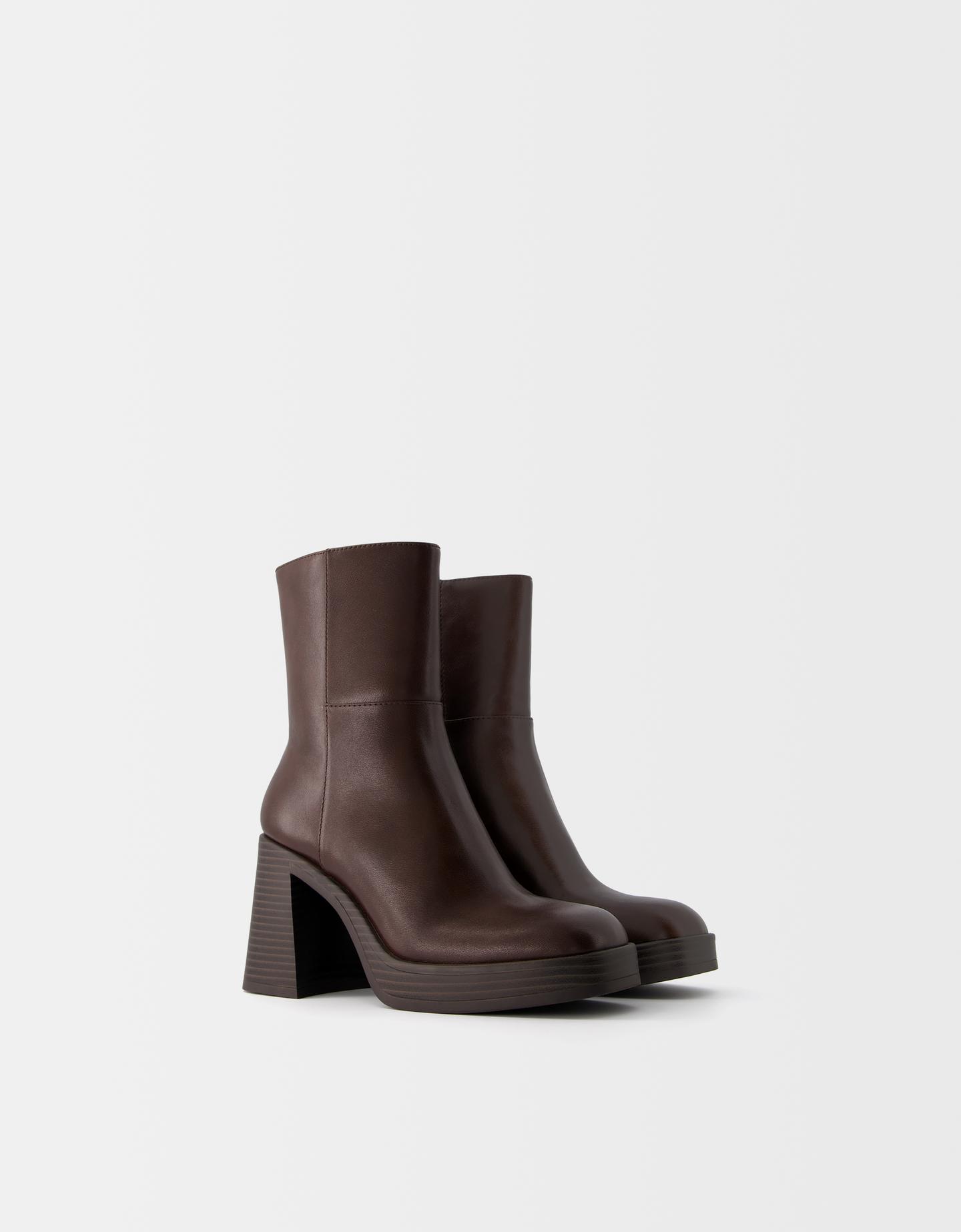 Bershka Plateau-Stiefeletten Mit Breitem Absatz. Damen 35 Braun günstig online kaufen