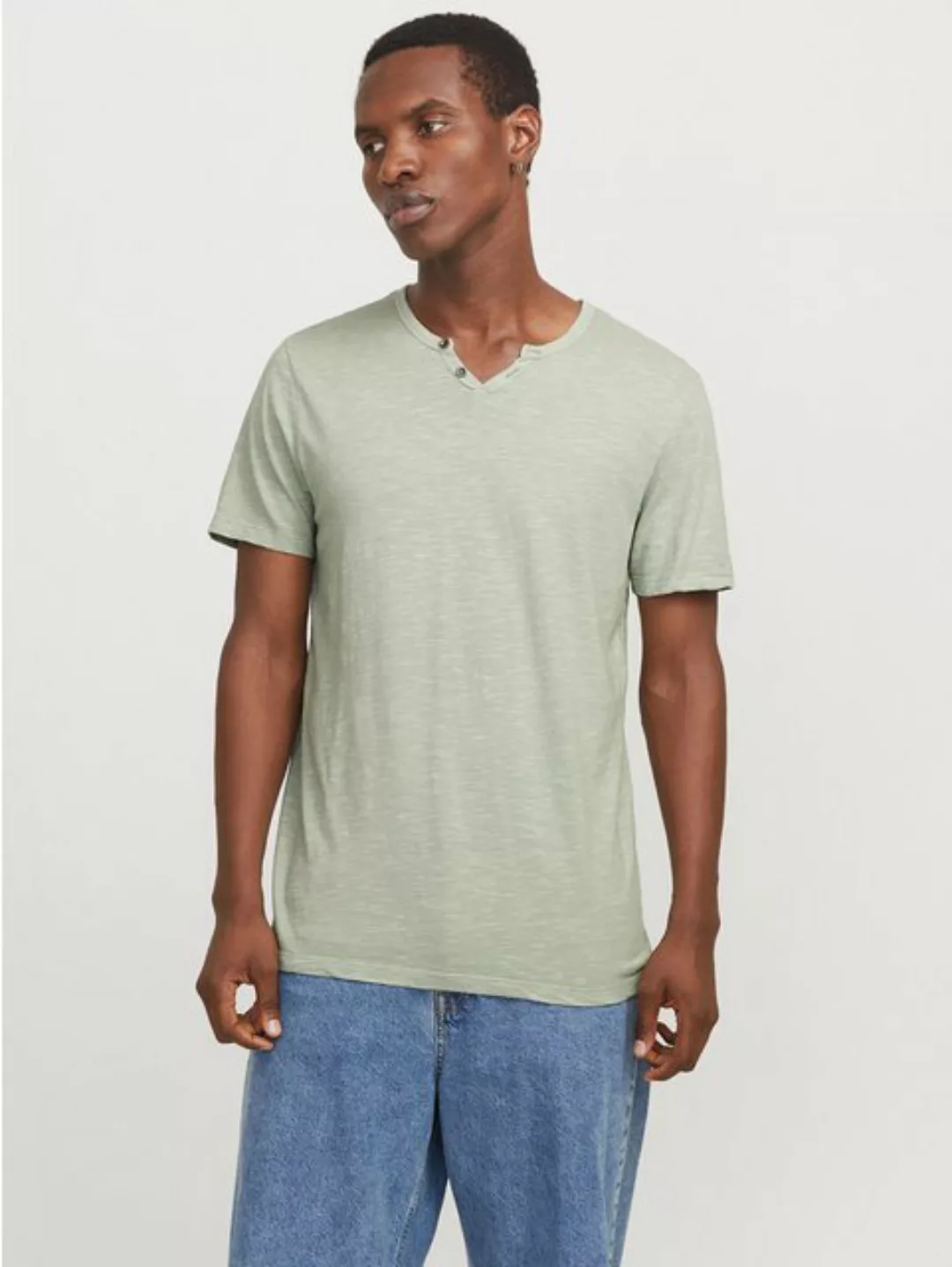 Jack & Jones T-Shirt JJESPLIT NECK TEE SS NOOS mit V-Ausschnitt günstig online kaufen