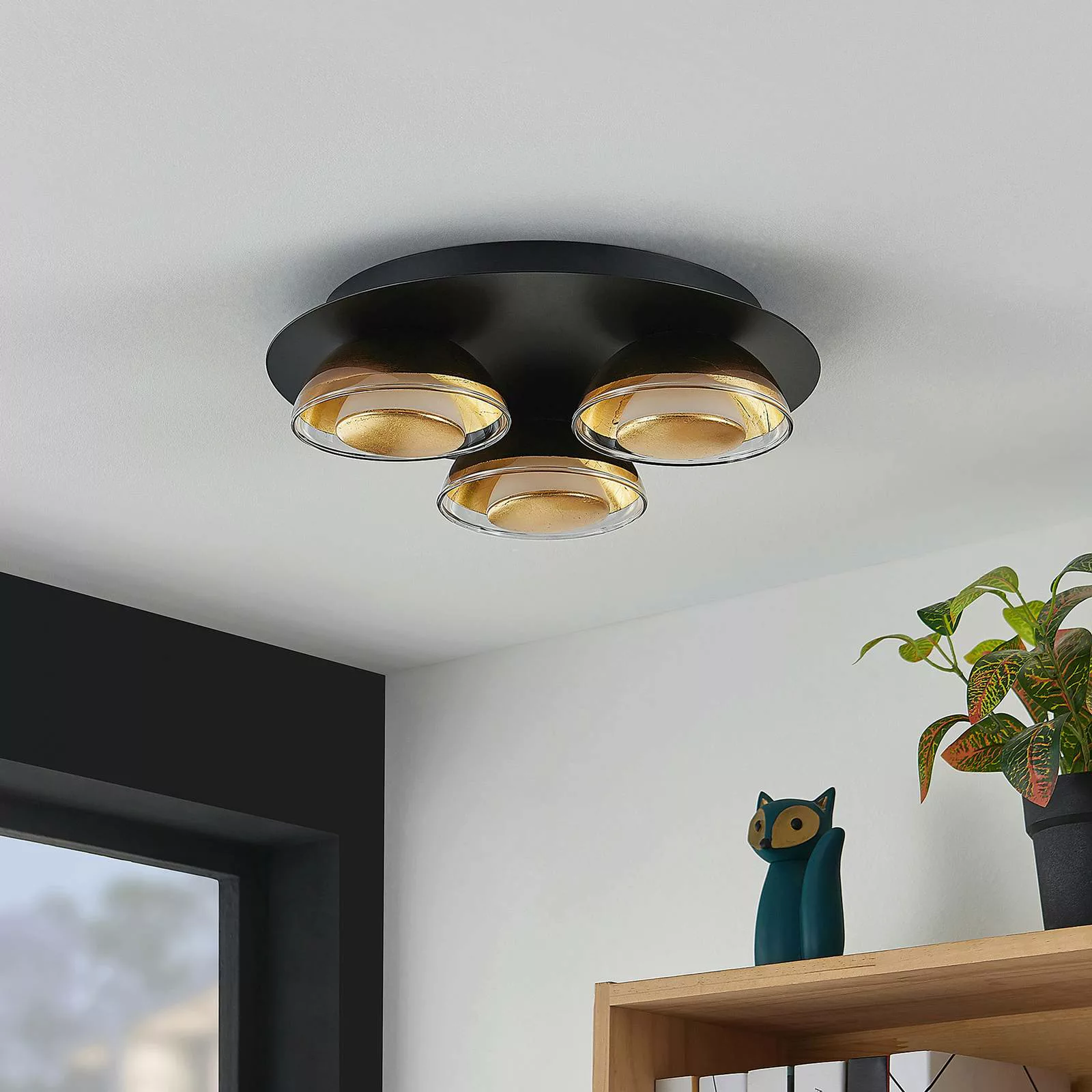 Lindby Deckenlampe Erin, 3-flg., Ø 30 cm, schwarz/gold, Glas günstig online kaufen