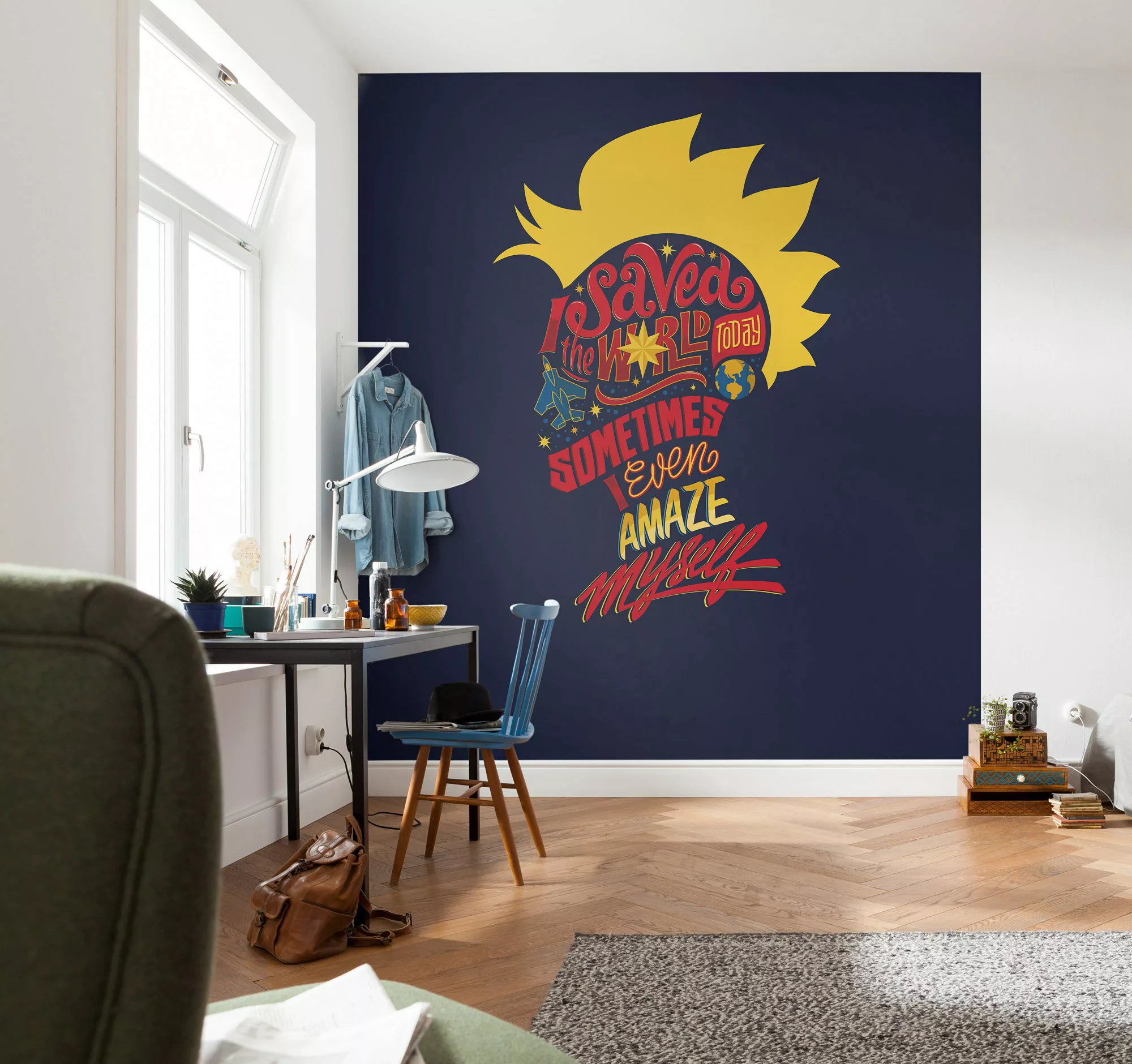 Komar Vliestapete »Captain Marvel saves the World«, 250x280 cm (Breite x Hö günstig online kaufen