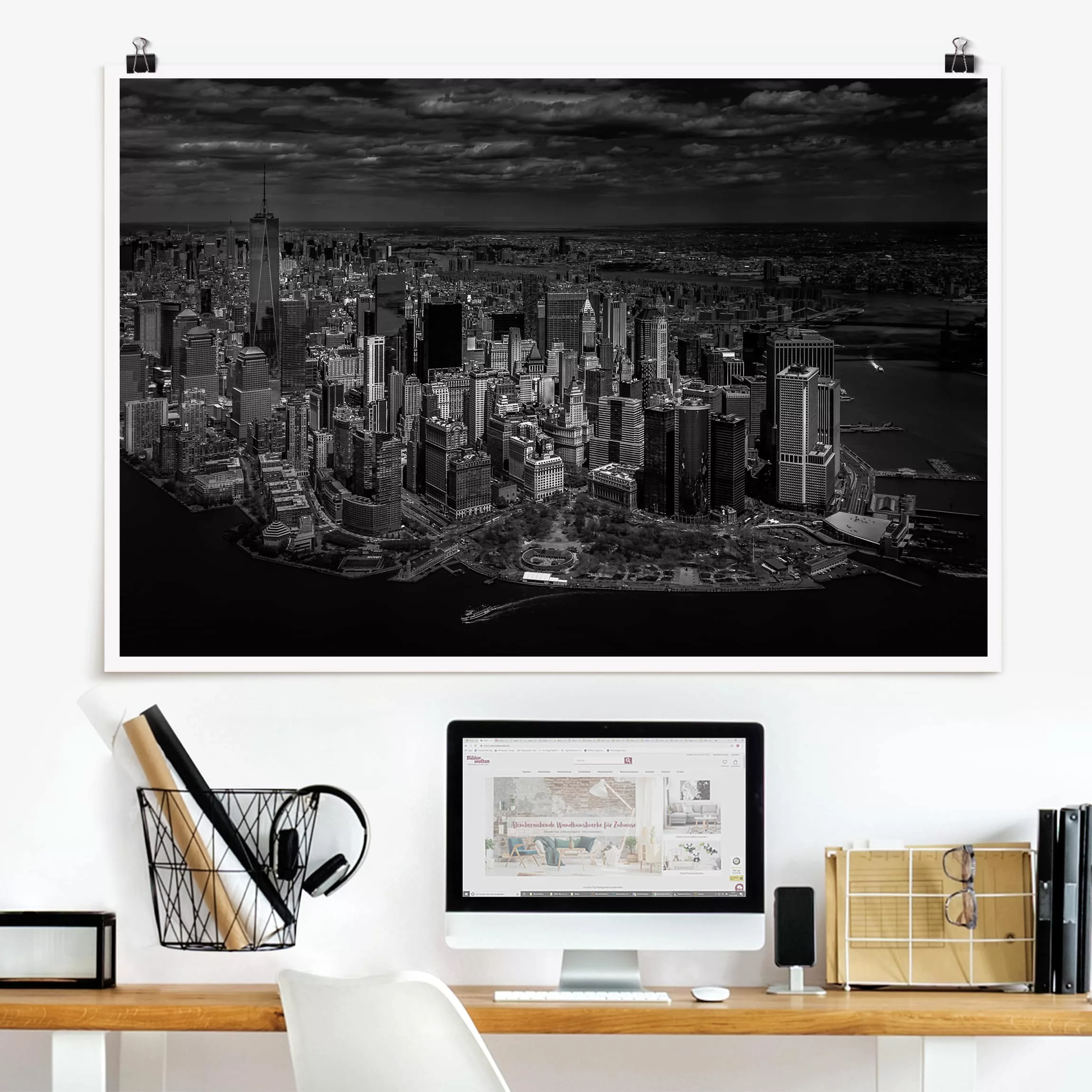 Poster Architektur & Skyline - Querformat New York - Manhattan aus der Luft günstig online kaufen