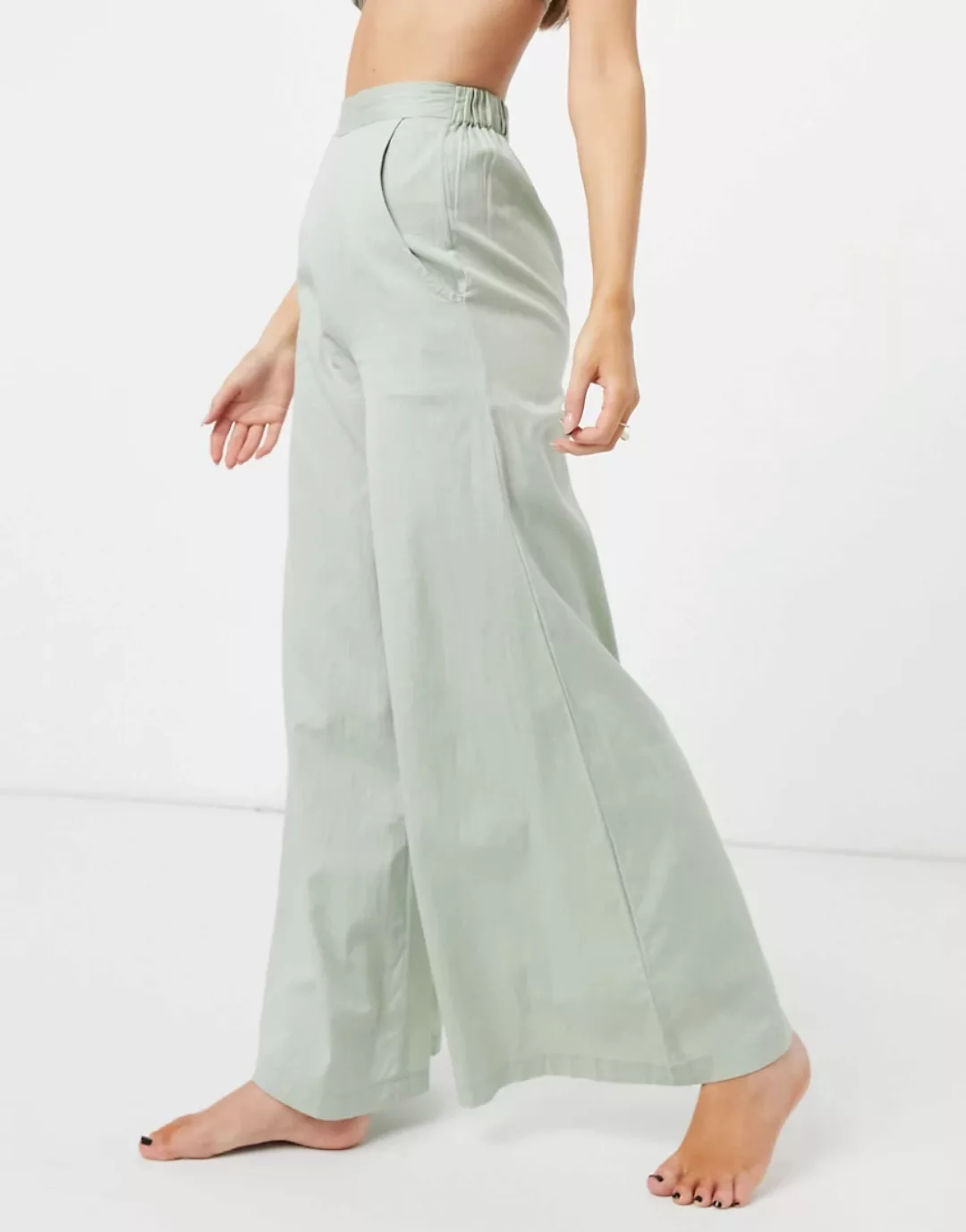 Esmee – Exklusive Strandhose mit hohem Bund und weitem Bein in Khaki-Grün günstig online kaufen