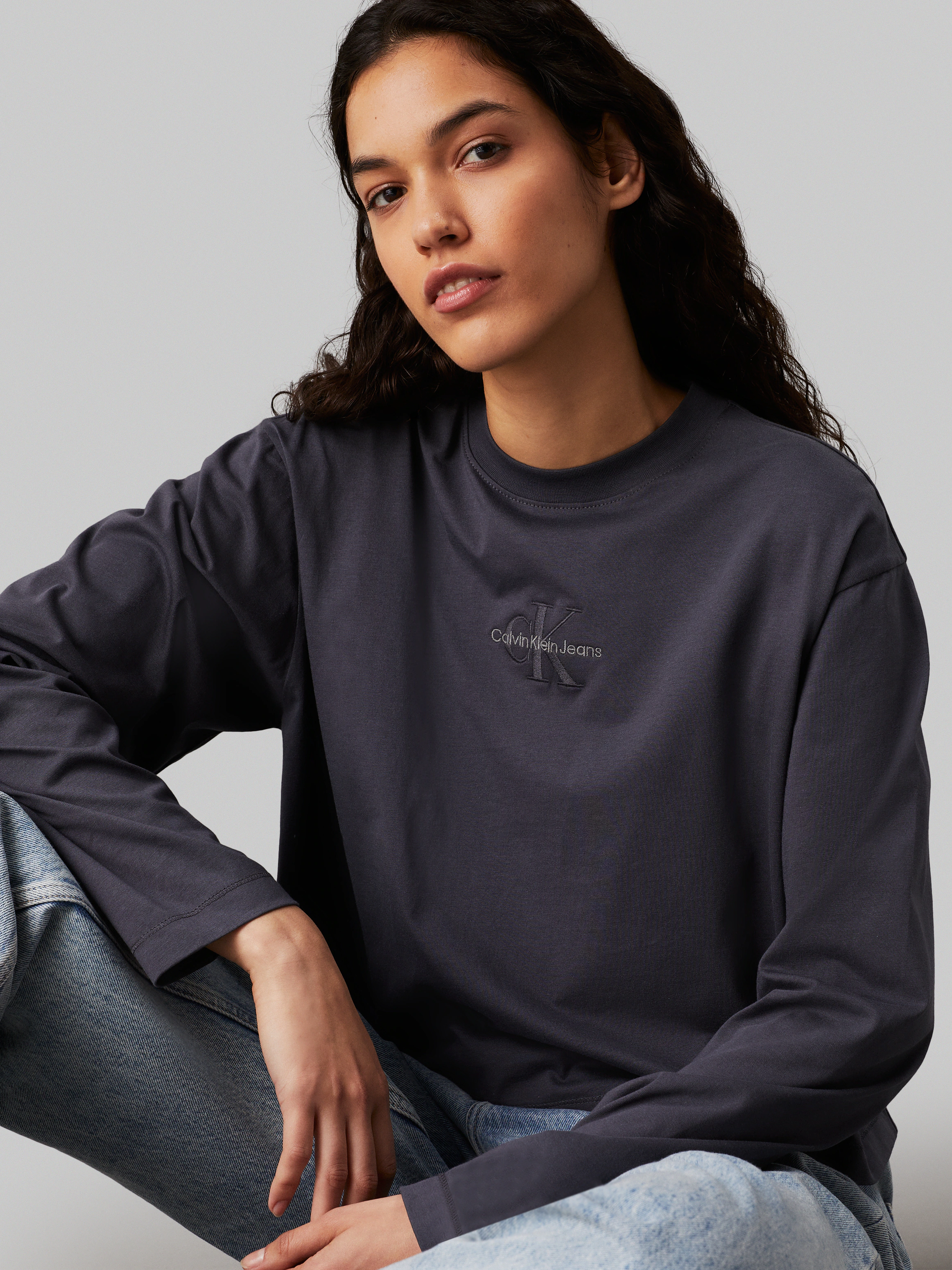 Calvin Klein Jeans Langarmshirt MONOLOGO LOOSE LS TEE mit Logostickerei günstig online kaufen