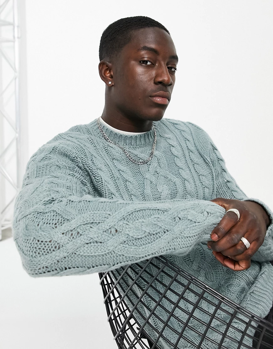 ASOS DESIGN – Schwerer Strickpullover in Jeansblau mit Zopfmuster günstig online kaufen