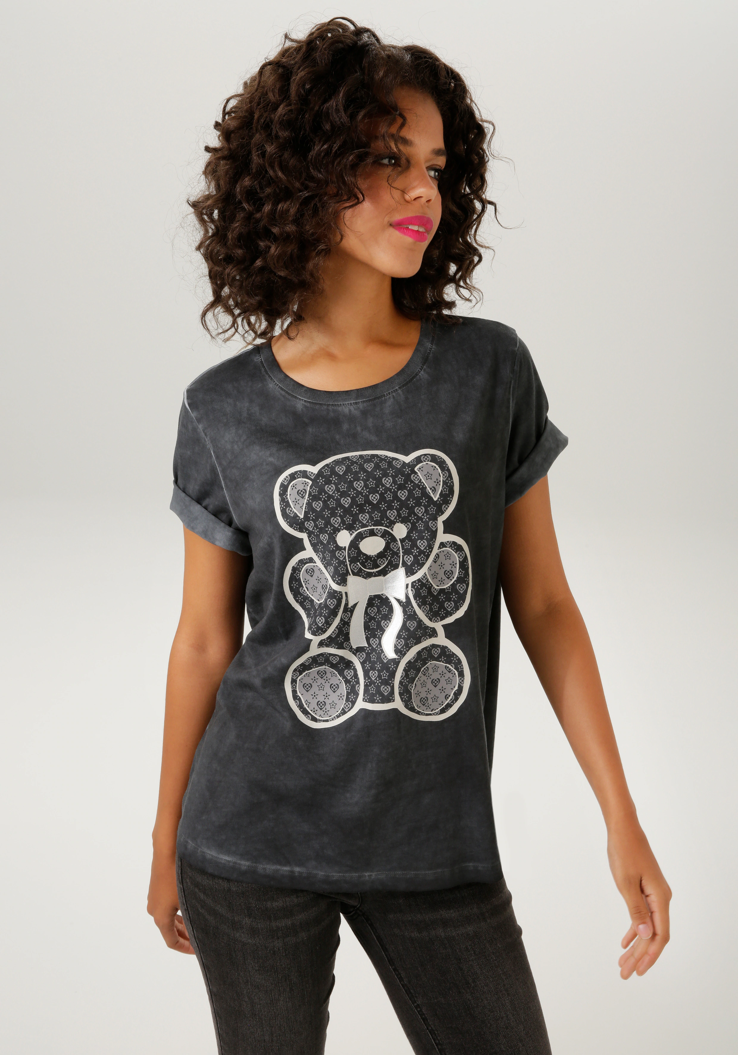 Aniston CASUAL T-Shirt, mit Folienprint verzierter Bärchen-Frondruck günstig online kaufen