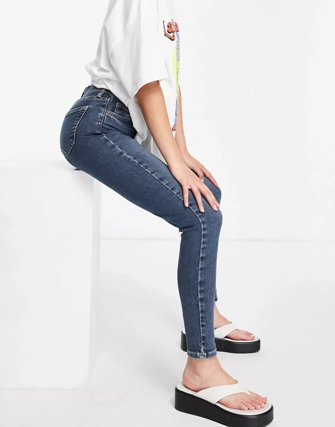 Topshop – Jamie – Jeans in Authentic-Blau günstig online kaufen
