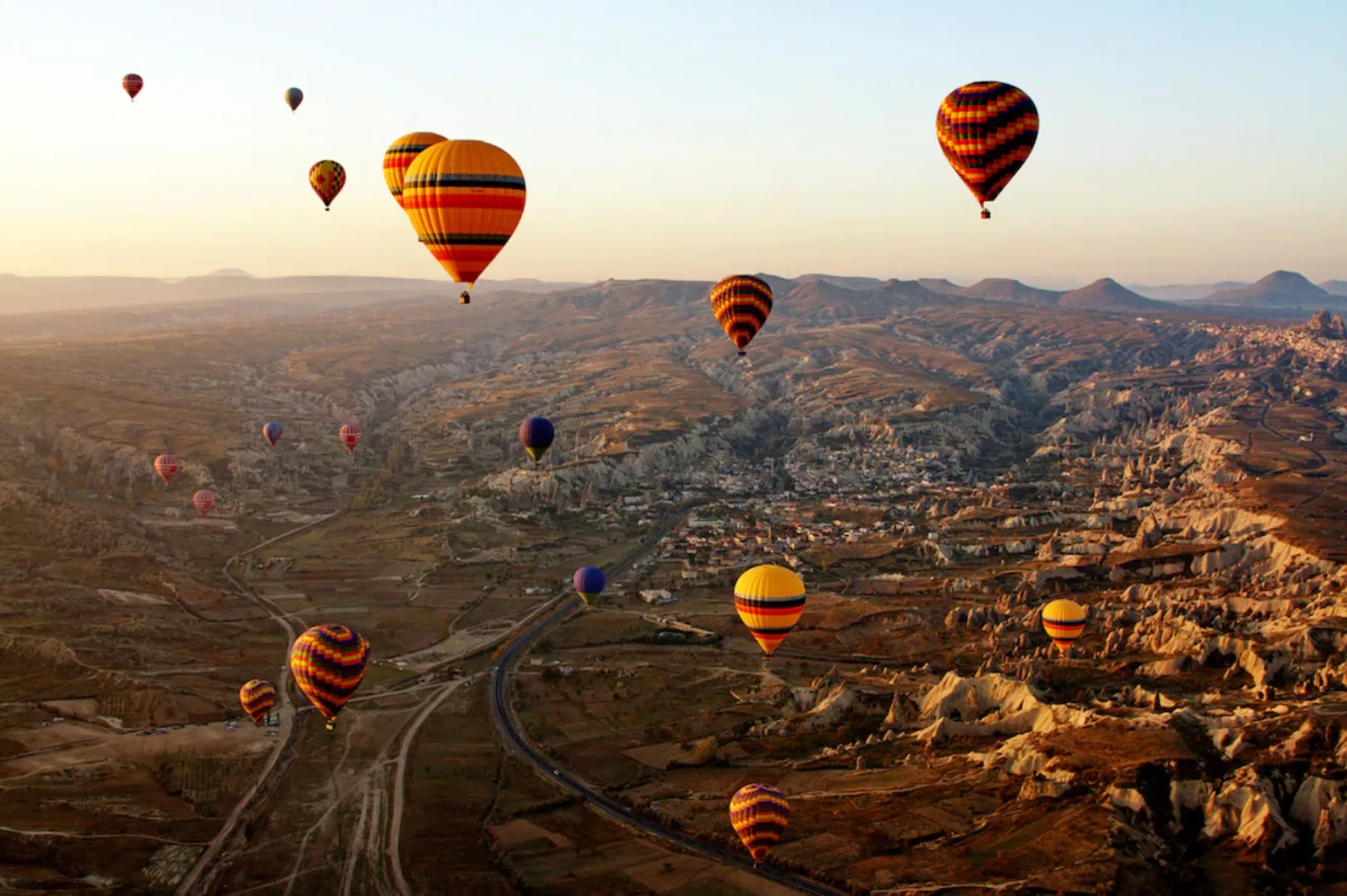 queence Leinwandbild "Ballonfahrt", Heißluftballon, (1 St.), Akustikbild mi günstig online kaufen