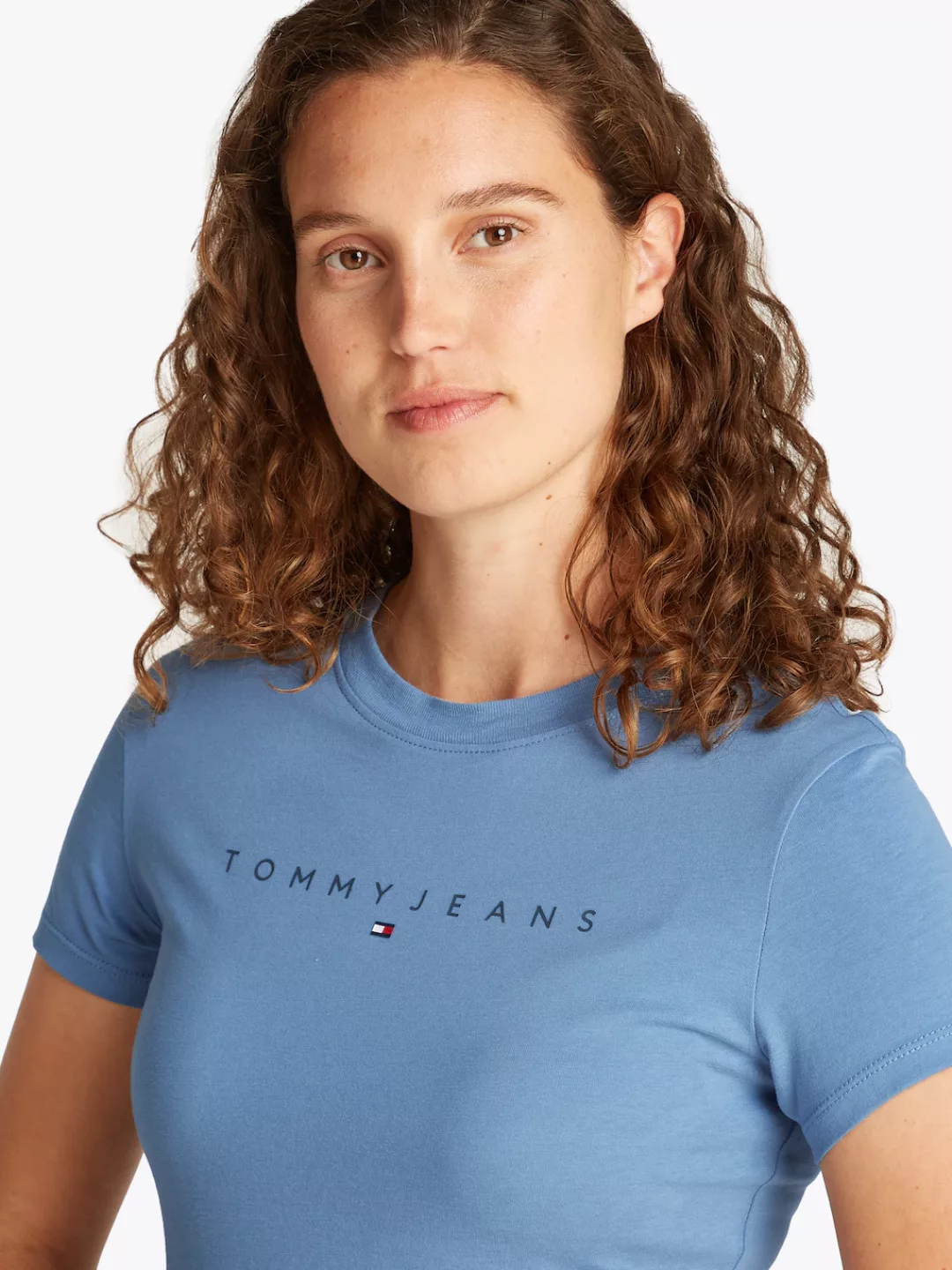 Tommy Jeans T-Shirt "TJW SLIM TONAL LINEAR TEE EXT", mit Logoschriftzug günstig online kaufen