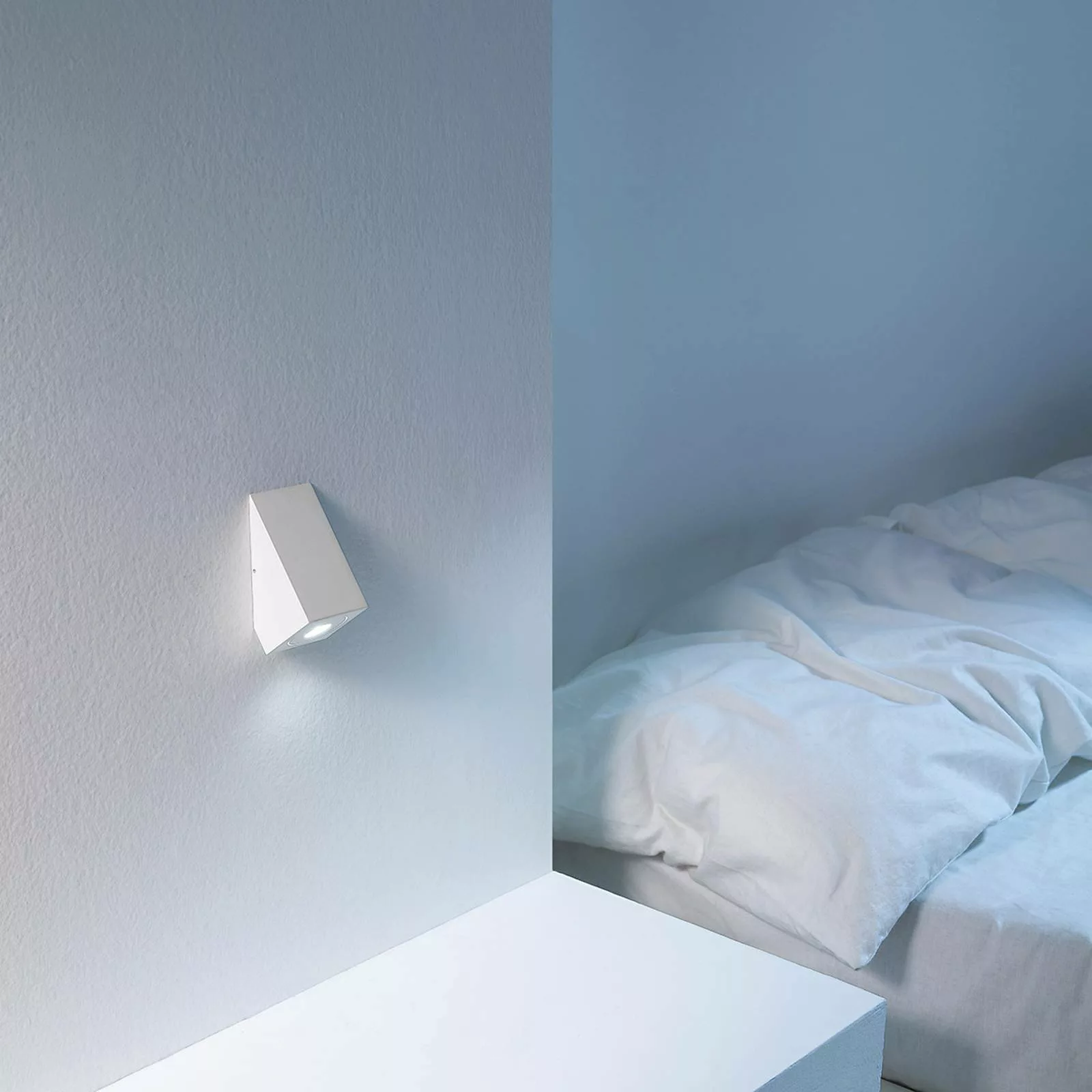 ICONE Da Do - vielseitige LED-Wandleuchte in Weiß günstig online kaufen