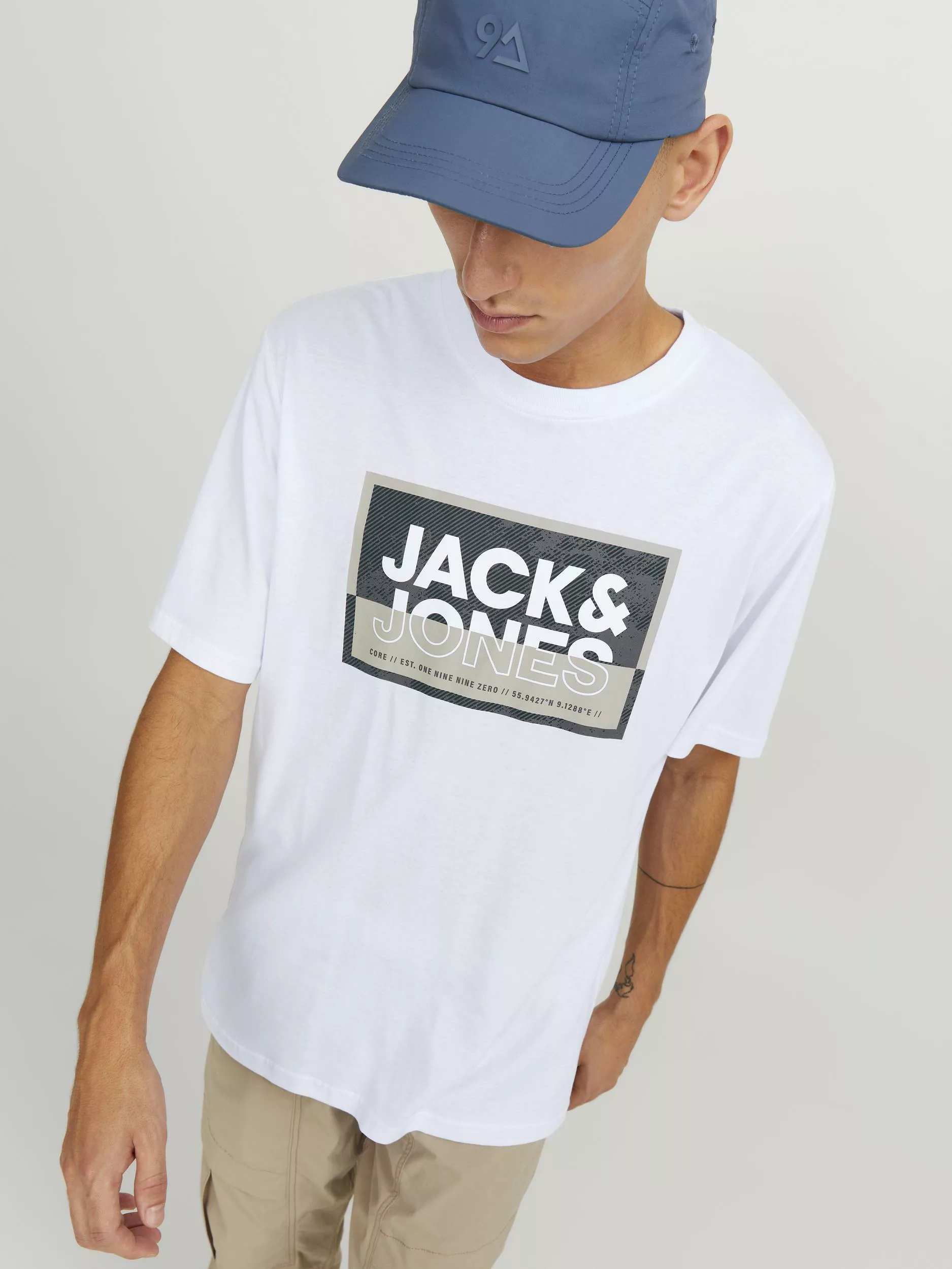 Jack & Jones Kurzarmshirt JCOLOGAN TEE SS CREW NECK SS24 LN günstig online kaufen