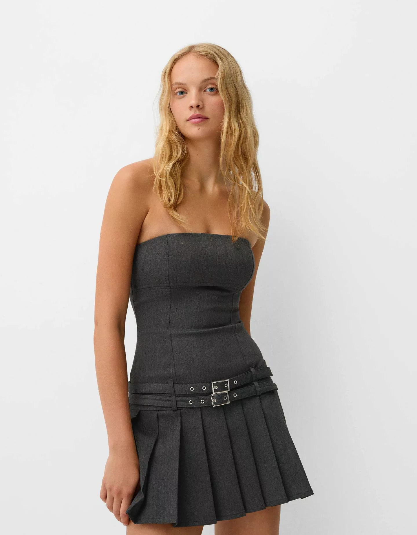 Bershka Mini-Faltenkleid Mit Gürtel Damen M Dunkelgrau günstig online kaufen