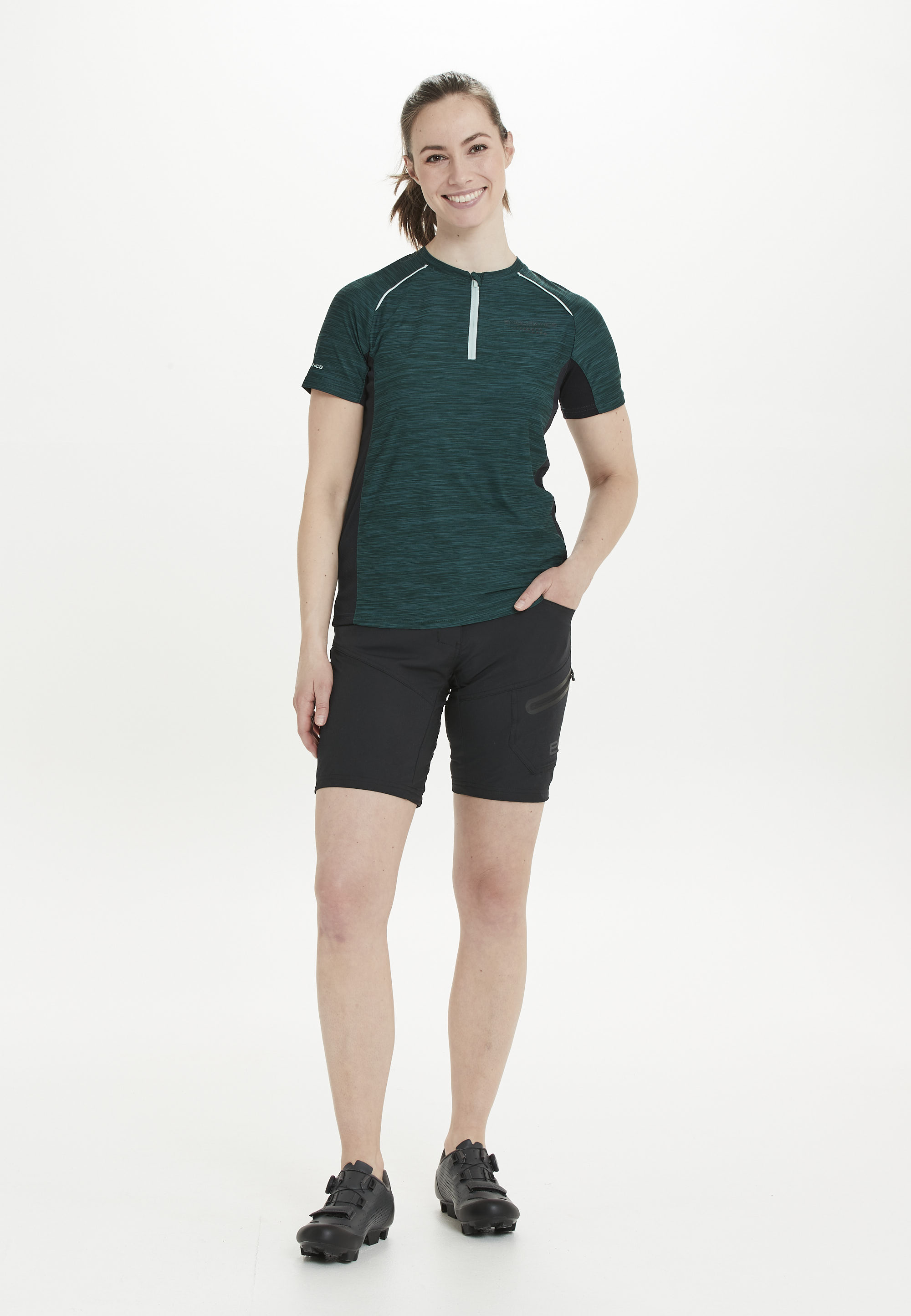 ENDURANCE Radhose "Jamilla W 2 in 1 Shorts", mit herausnehmbarer Innen-Tigh günstig online kaufen