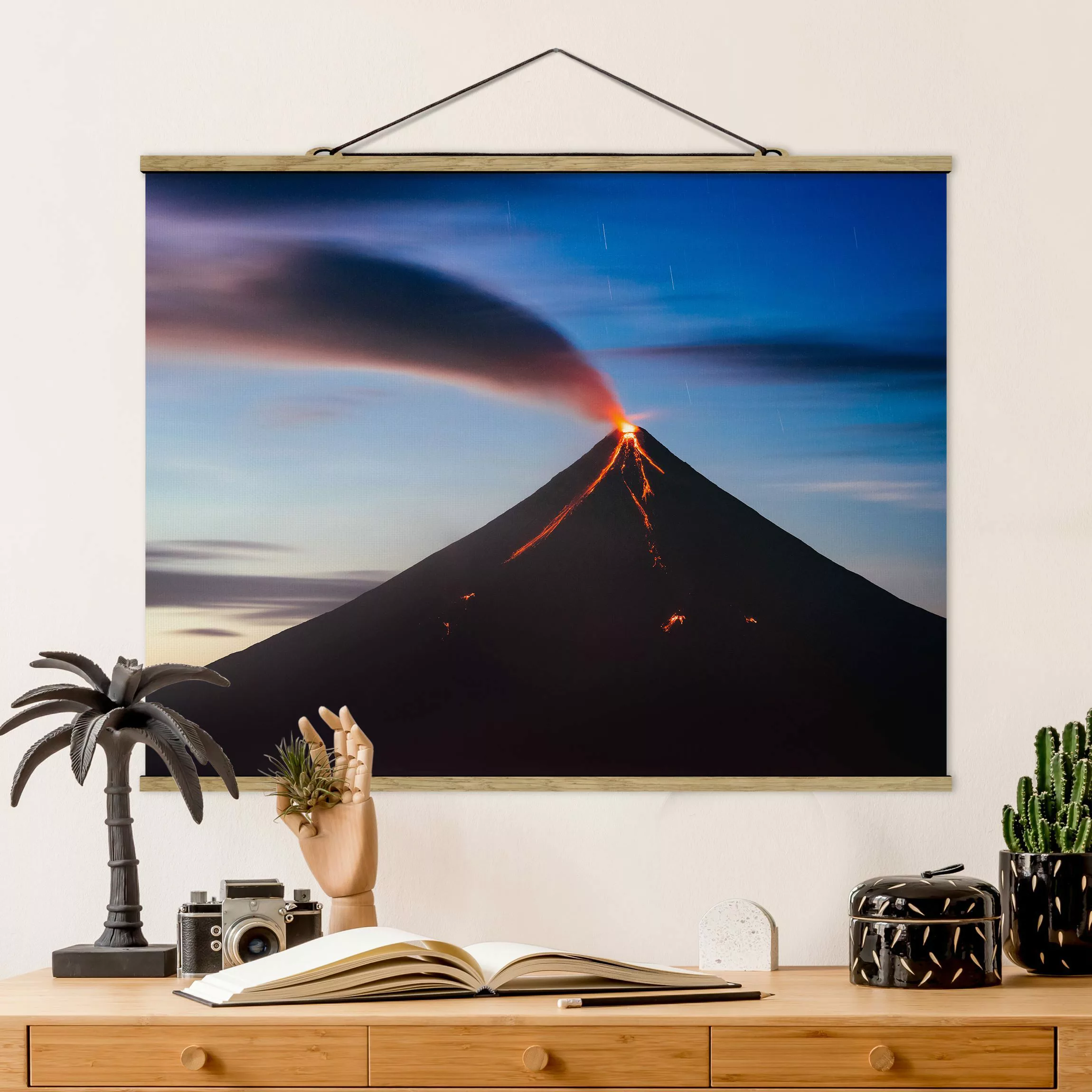Stoffbild mit Posterleisten Vulkan günstig online kaufen