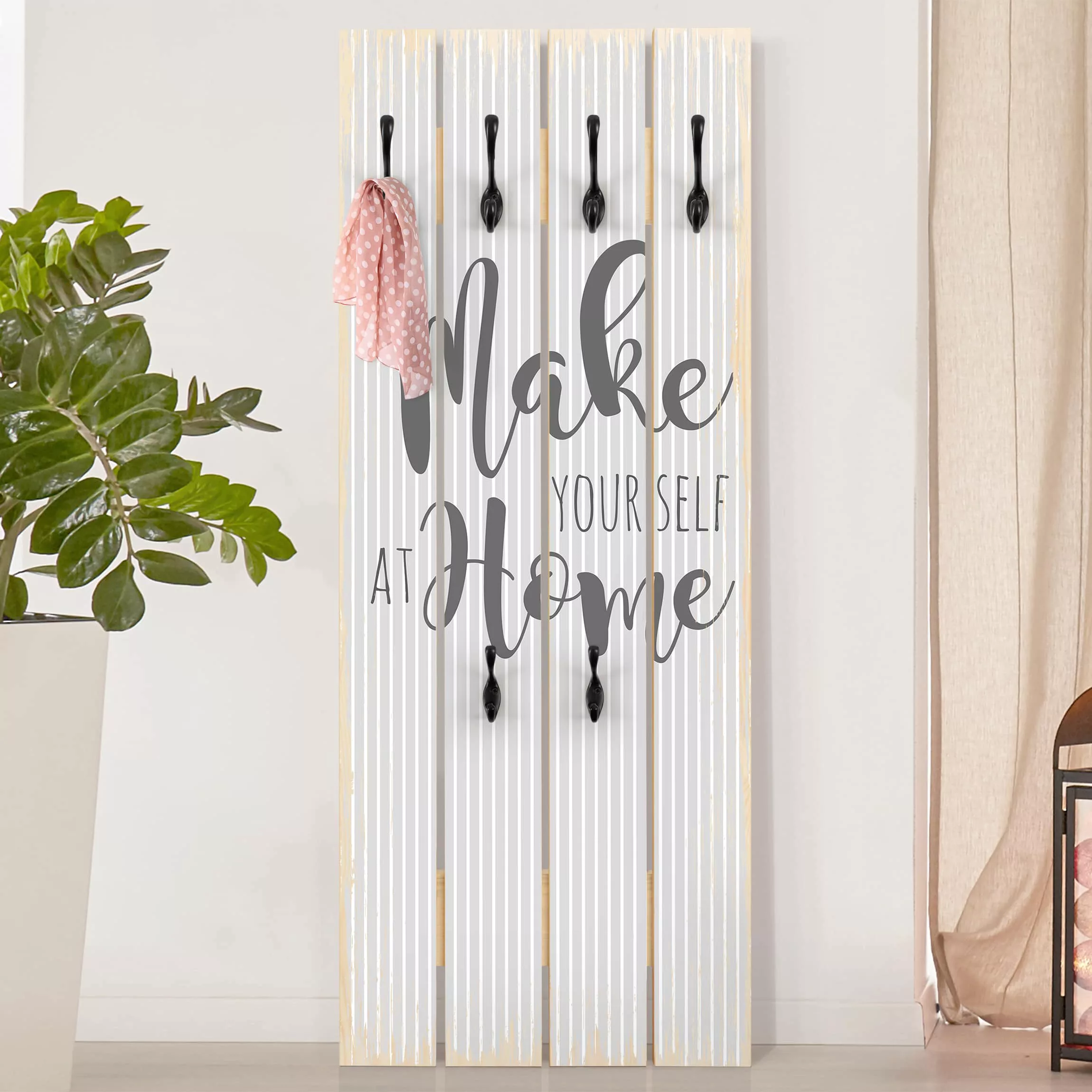 Wandgarderobe Holzpalette Spruch Make yourself at Home günstig online kaufen