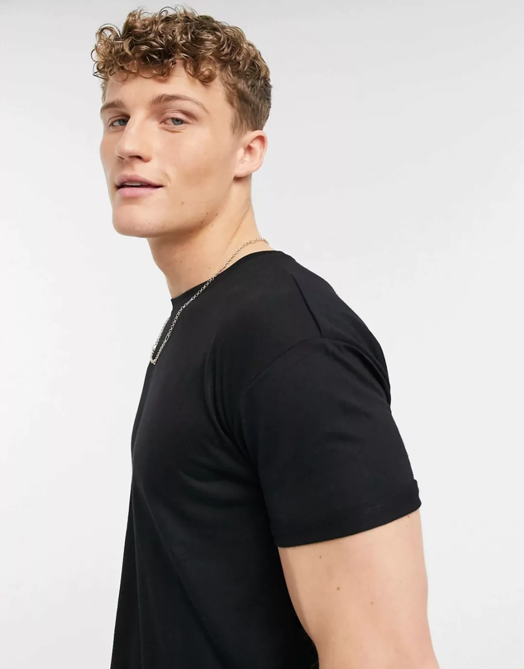 Topman – Longline-T-Shirt in Schwarz mit abgerundetem Saum günstig online kaufen