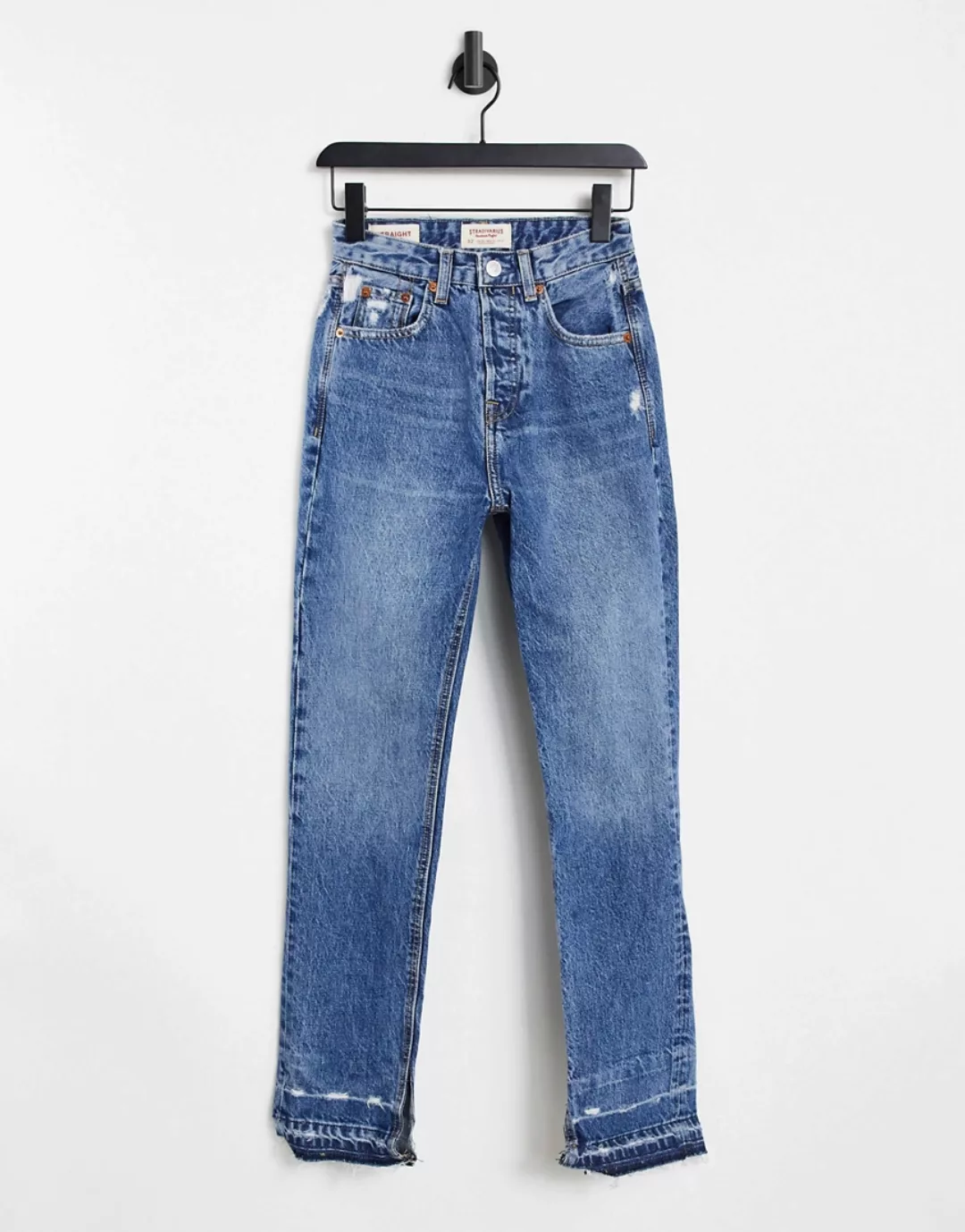 Stradivarius – Ultimate – Gerade geschnittene Vintage-Jeans in Mittelblau günstig online kaufen