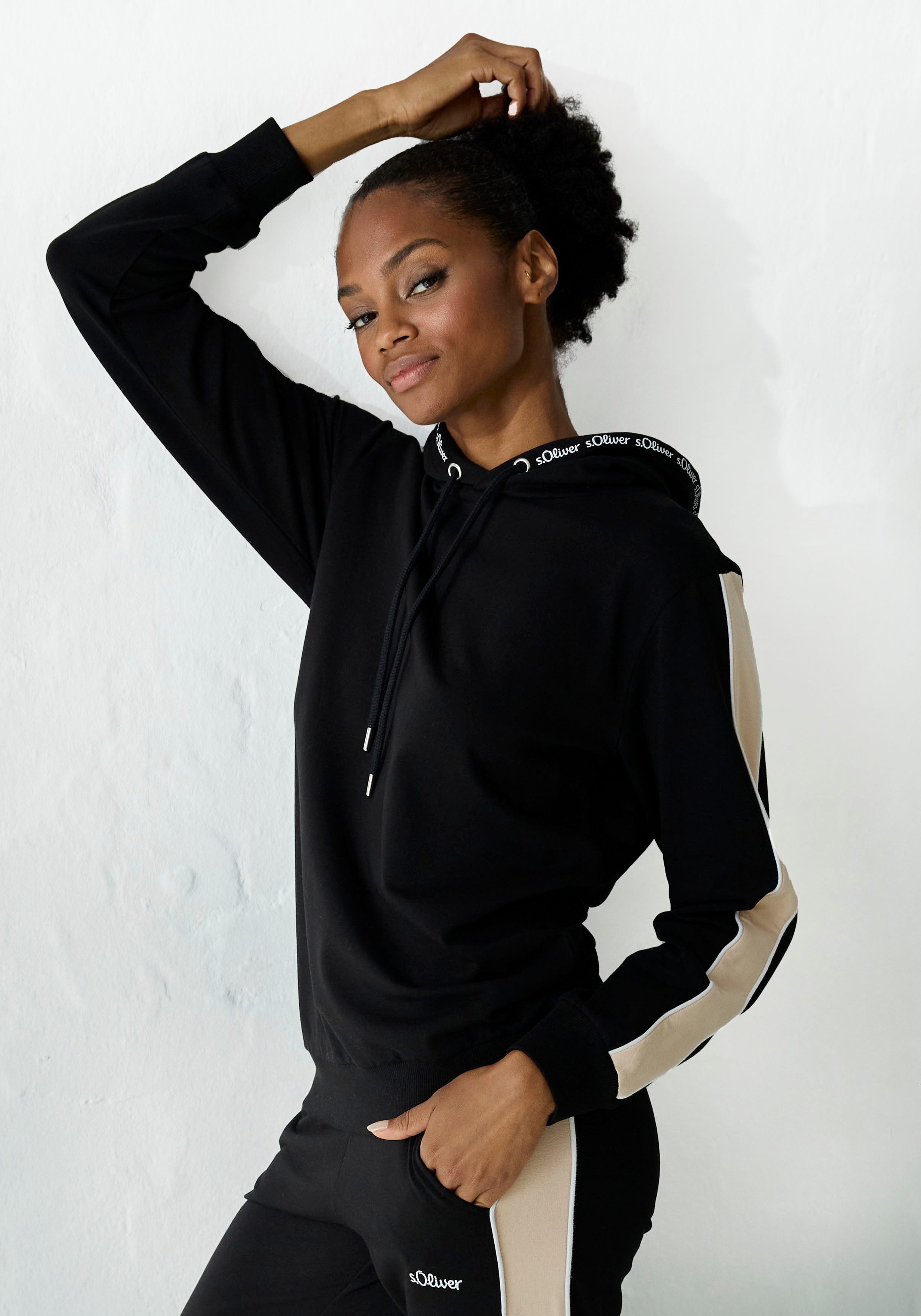 s.Oliver Hoodie, mit Kontrast Einsätzen, Loungewear günstig online kaufen