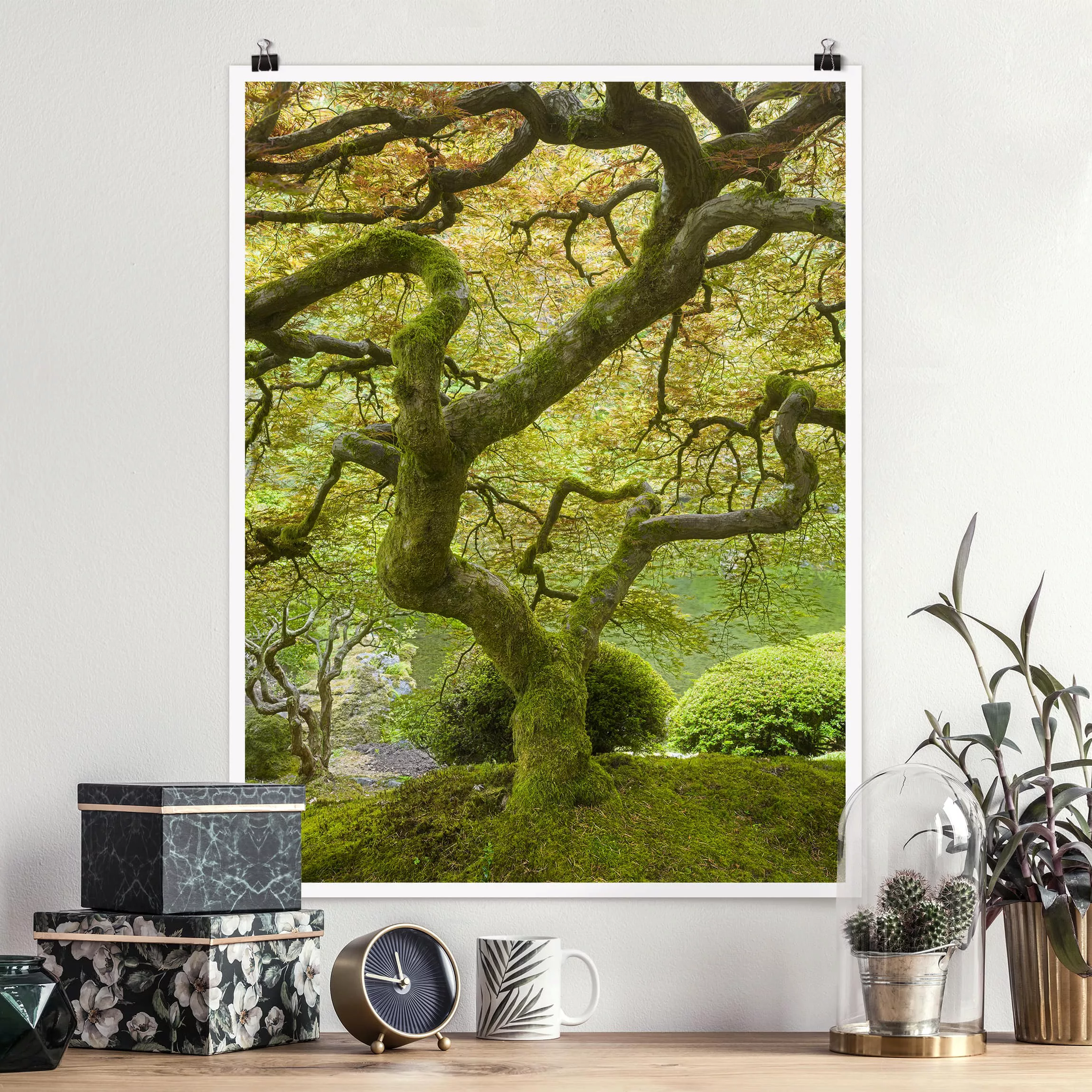 Poster Wald - Hochformat Grüner Japanischer Garten günstig online kaufen