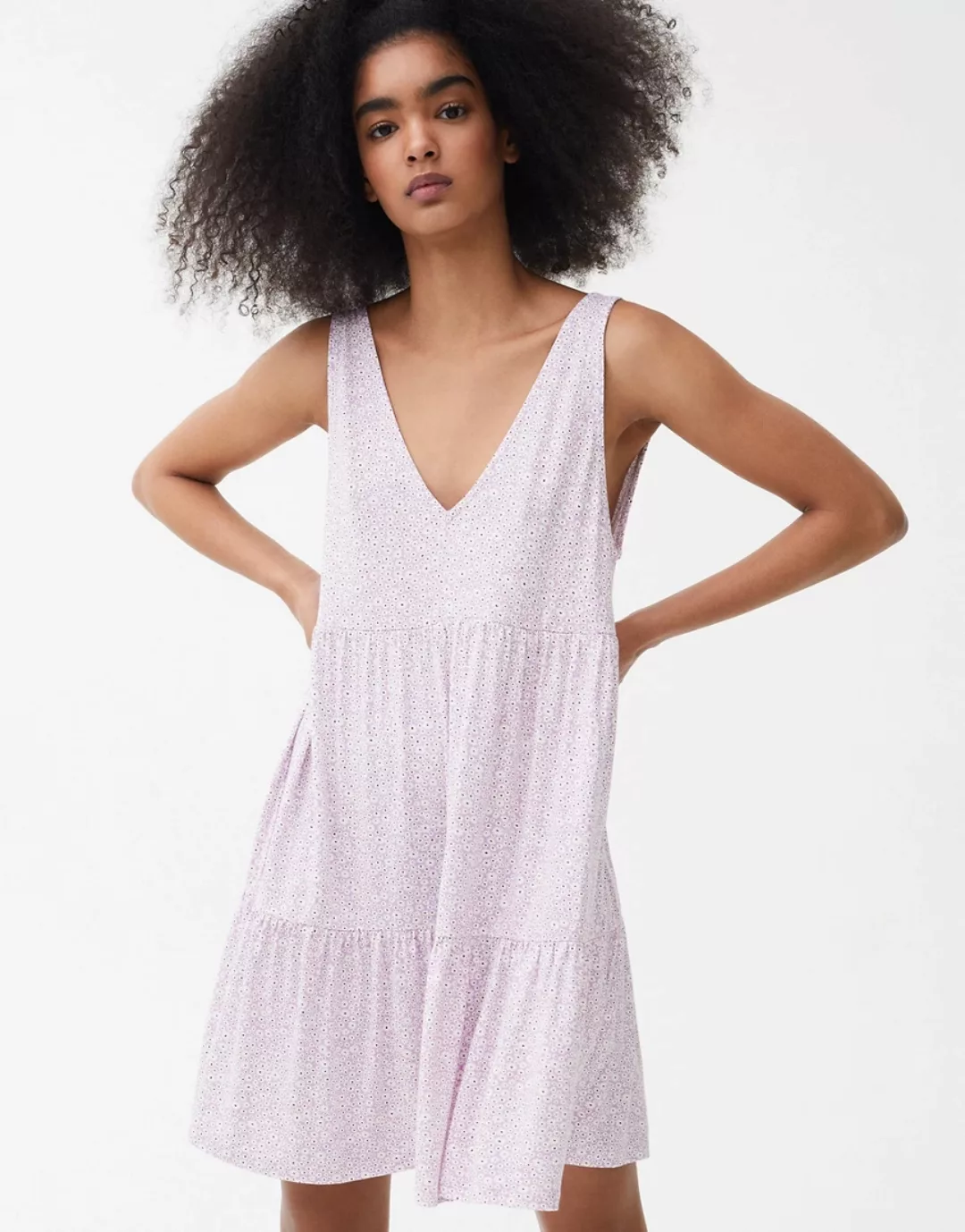 Pull&Bear – Kleid in Flieder mit V-Ausschnitt-Lila günstig online kaufen