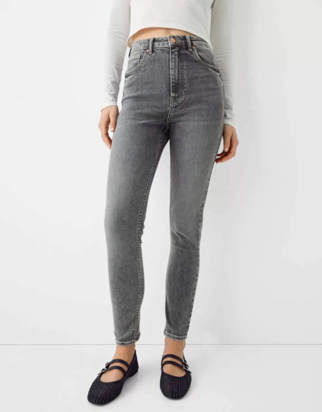 Bershka Skinny-Jeans Mit Sehr Hohem Bund Damen 34 Grau günstig online kaufen