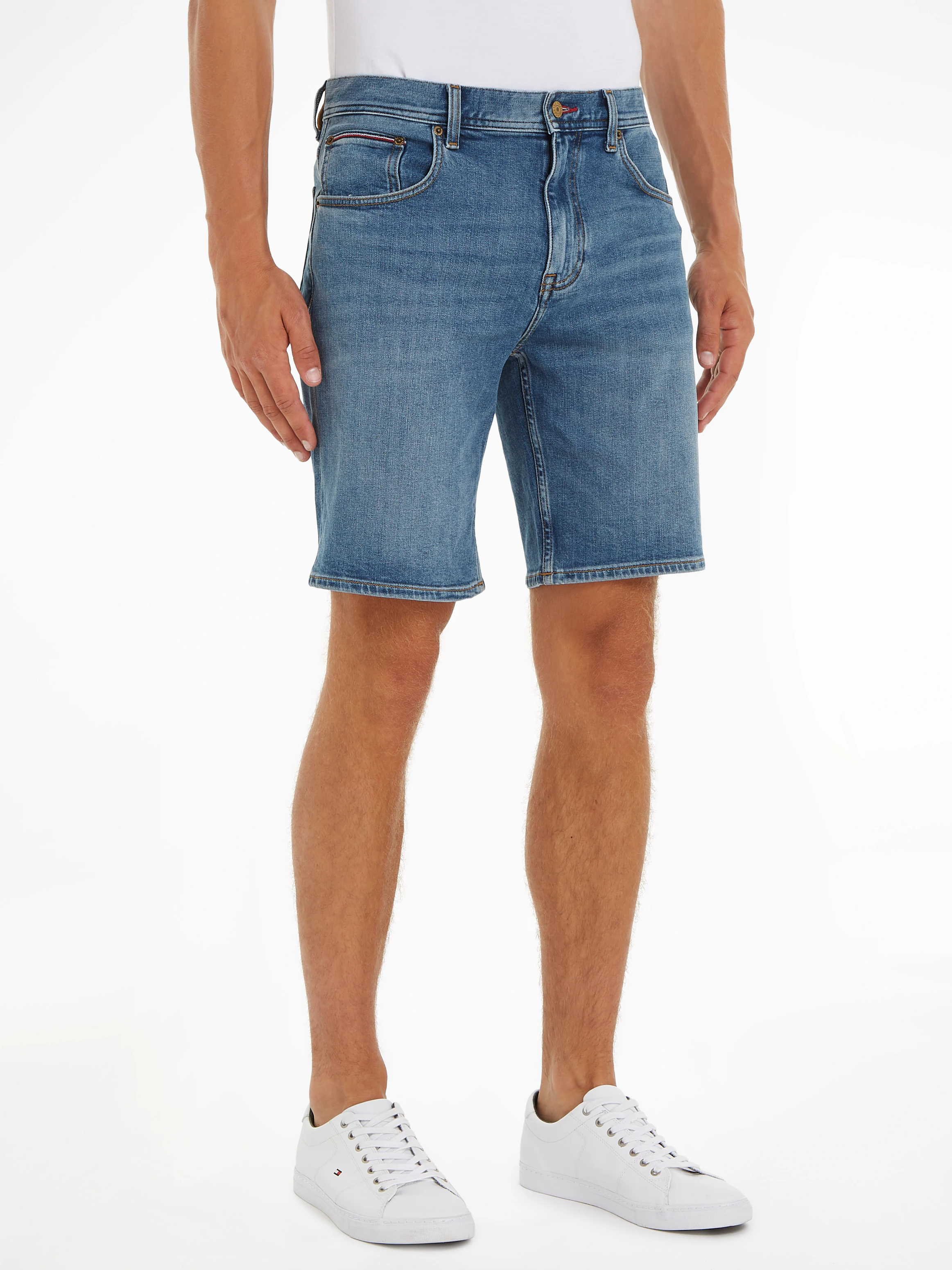 Tommy Hilfiger Jeansshorts "BROOKLYN SHORT STR", mit Fade-Effekten günstig online kaufen