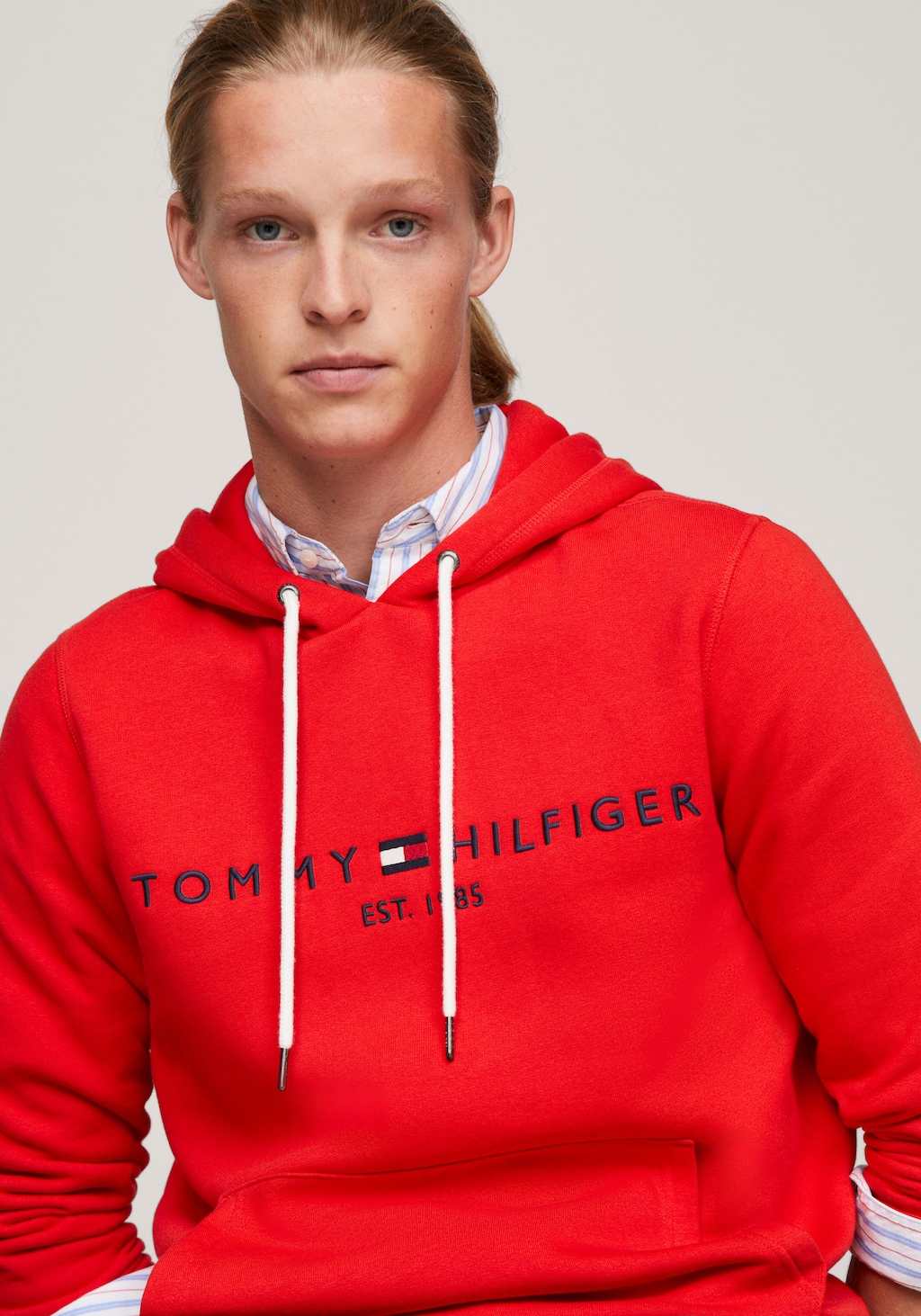 Tommy Hilfiger Kapuzensweatshirt "TOMMY LOGO HOODY", mit Kapuze und Känguru günstig online kaufen