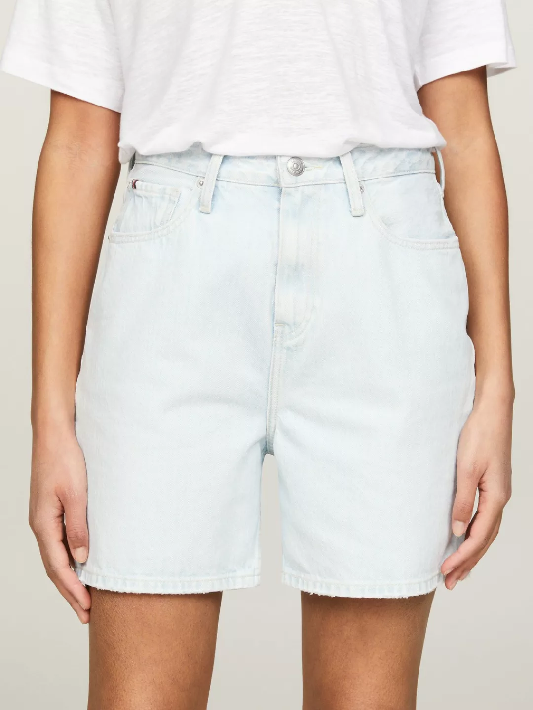 Tommy Hilfiger Shorts "DNM STRAIGHT SHORT HW LOLA", mit Markenlabel günstig online kaufen