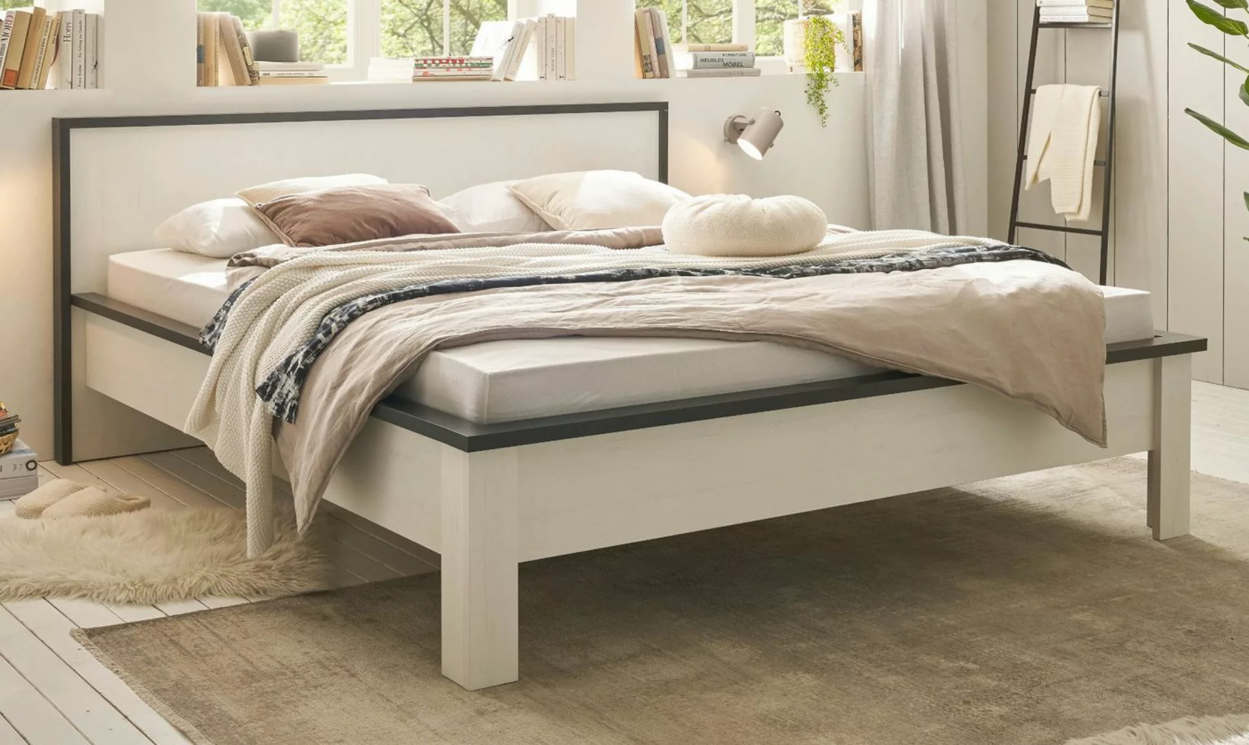 Furn.Design Bettgestell Stove (Doppelbett in Pinie weiß mit anthrazit, 180 günstig online kaufen