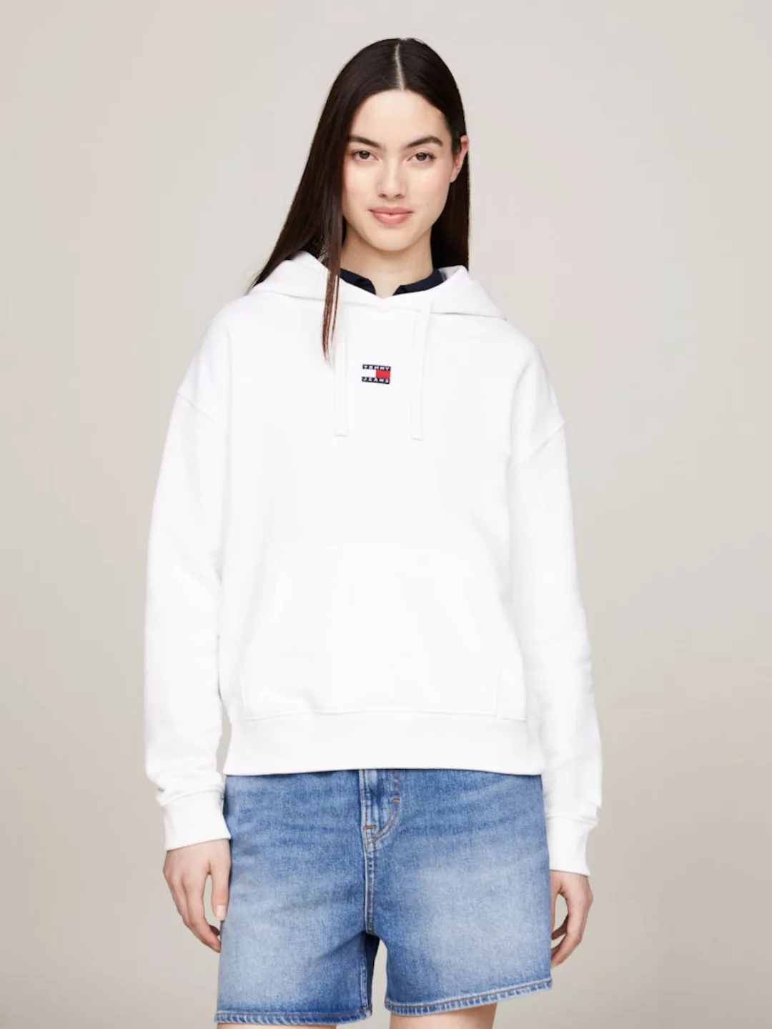 Tommy Jeans Kapuzensweatshirt TJW BXY BADGE HOODIE mit Logostickerei günstig online kaufen