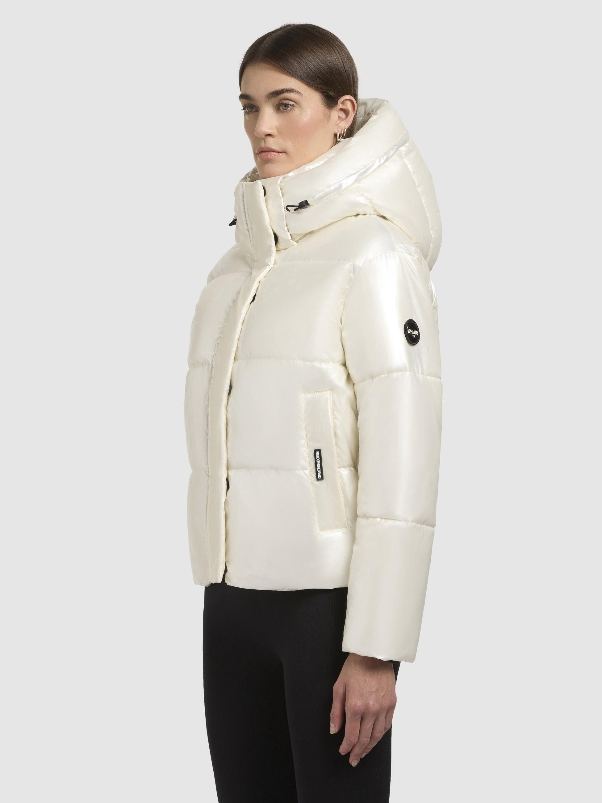 khujo Steppjacke "Devina Shiny-YM", mit Kapuze, Glänzende kurze Winterjacke günstig online kaufen