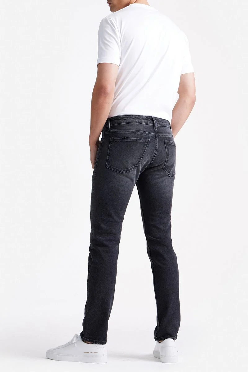 King Essentials The Jason Jeans Schwarz - Größe W 30 - L 32 günstig online kaufen