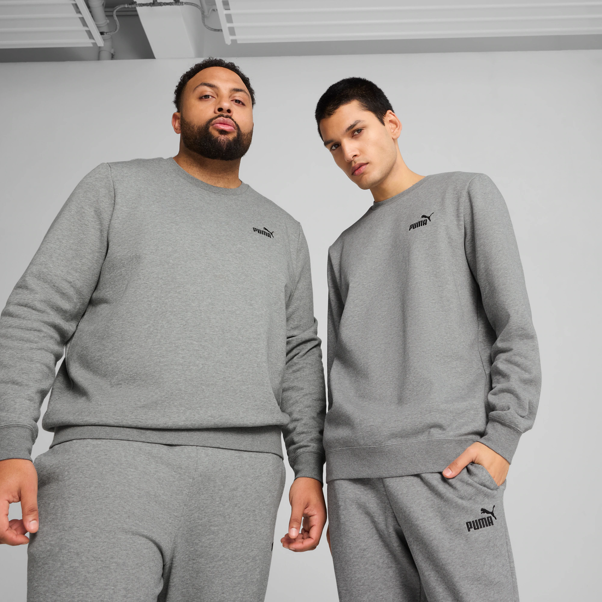 PUMA Langarmshirt "ESS SMALL NO. 1 LOGO CREW FL" günstig online kaufen