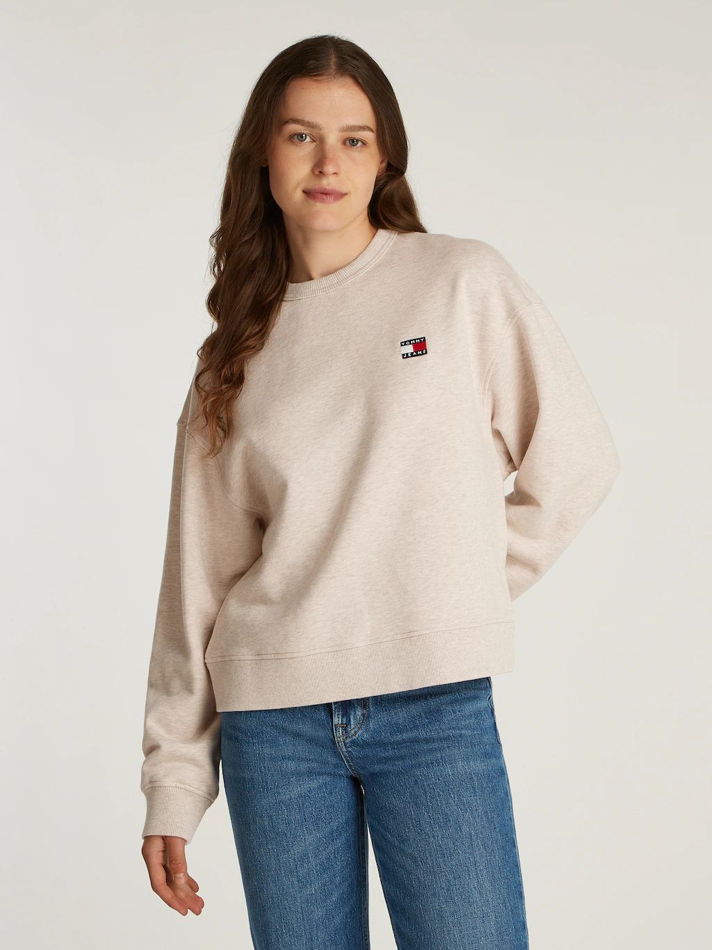 Tommy Jeans Sweatshirt "TJW BXY BADGE CREW", mit Logo-Badge günstig online kaufen