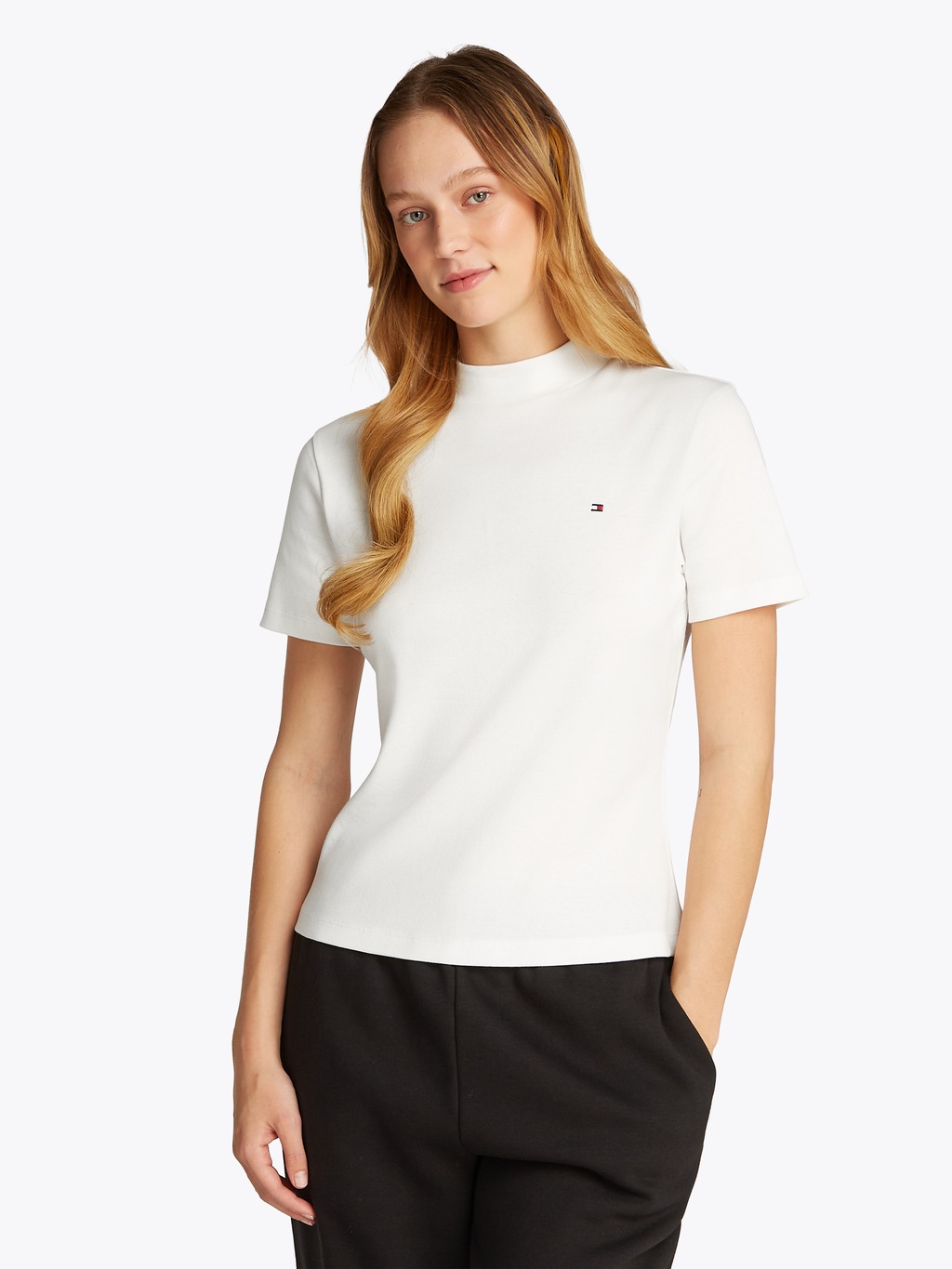 Tommy Hilfiger Stehkragenshirt "NEW CODY SLIM CROP MOCK-NK", mit Logosticke günstig online kaufen