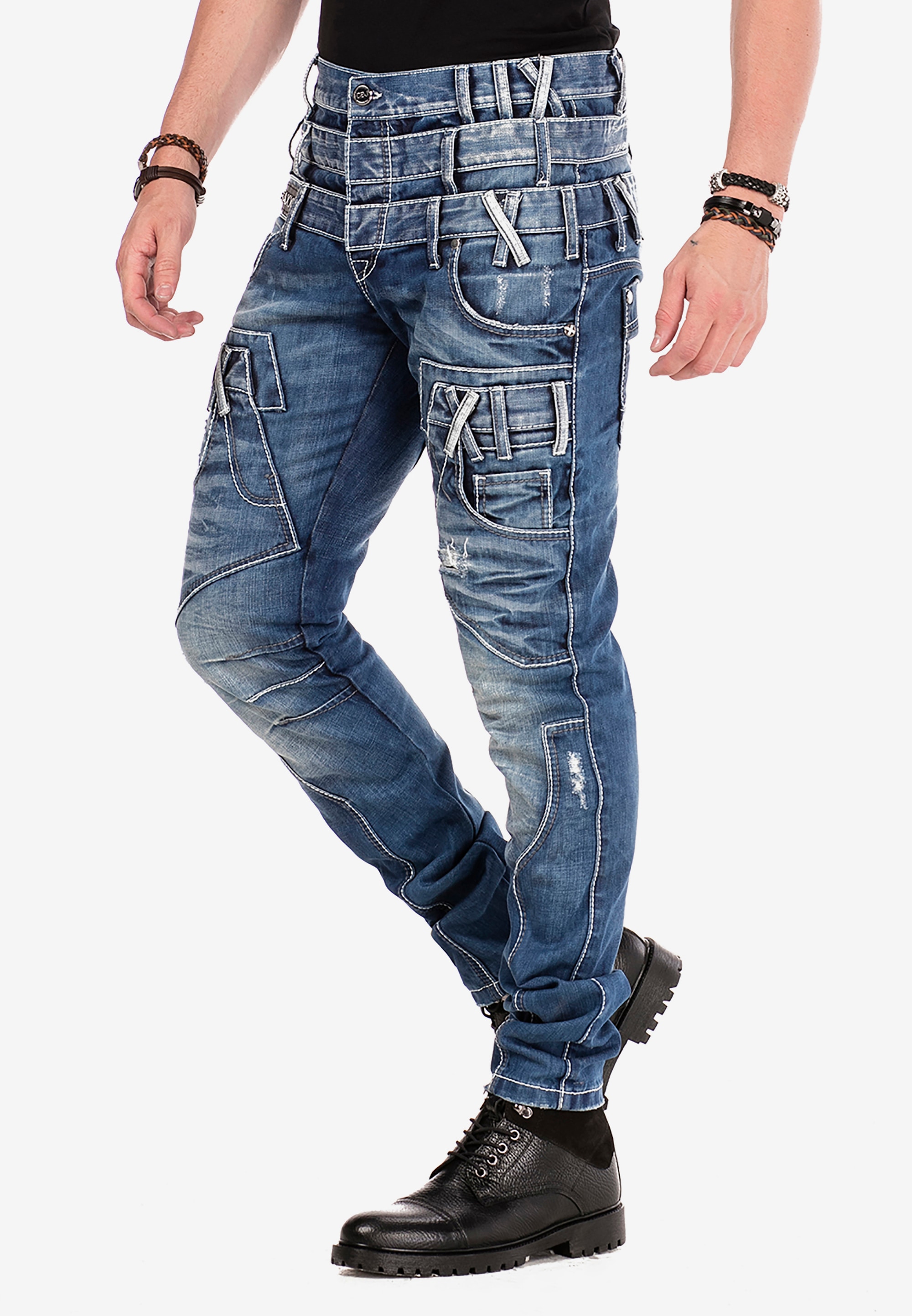 Cipo & Baxx Röhrenjeans, mit Dreifachbund in Straight Fit günstig online kaufen