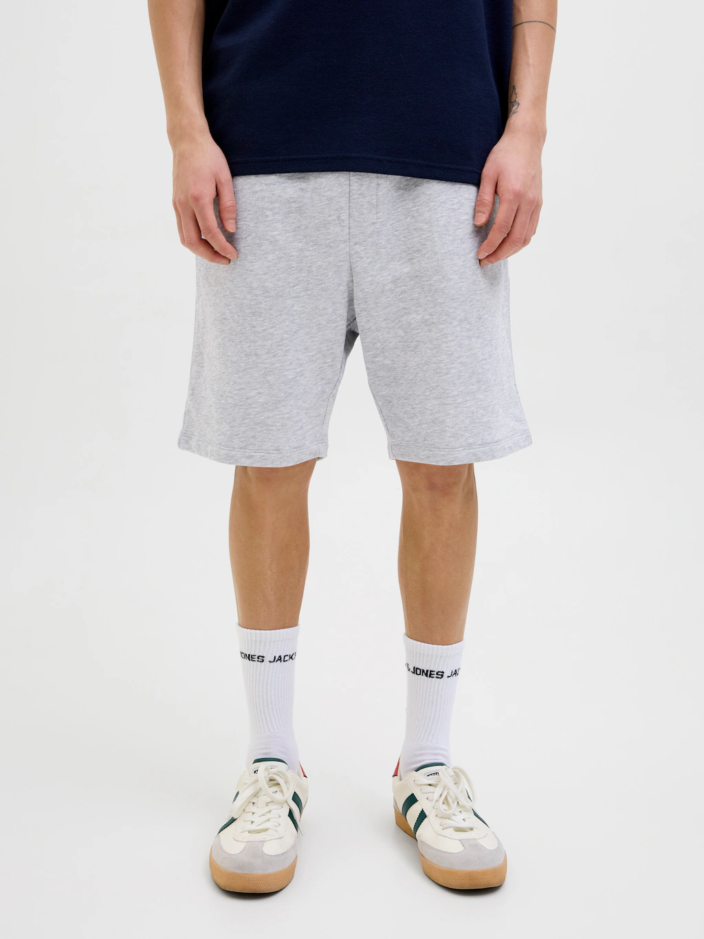 Jack & Jones Shorts "JPSTGORDON BRADLEY SWEAT SHORTS MID", mit elastischem günstig online kaufen