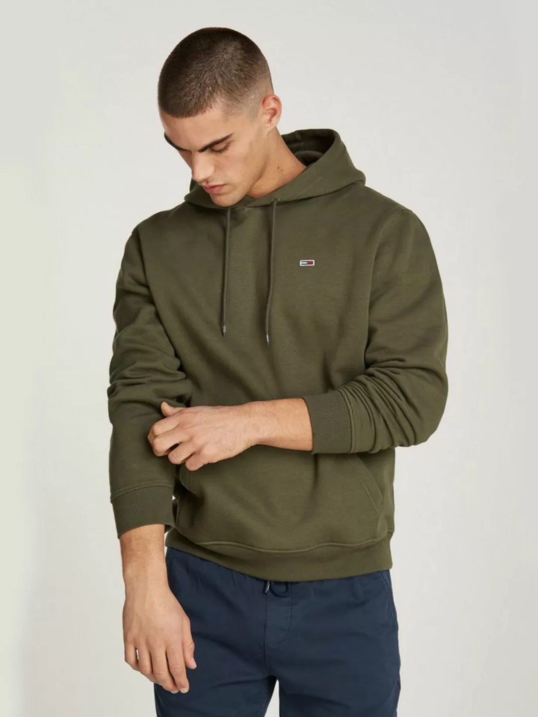 Tommy Jeans Sweatshirt TJM REG S FLAG HOODIE mit bestickten Markenlogo auf günstig online kaufen