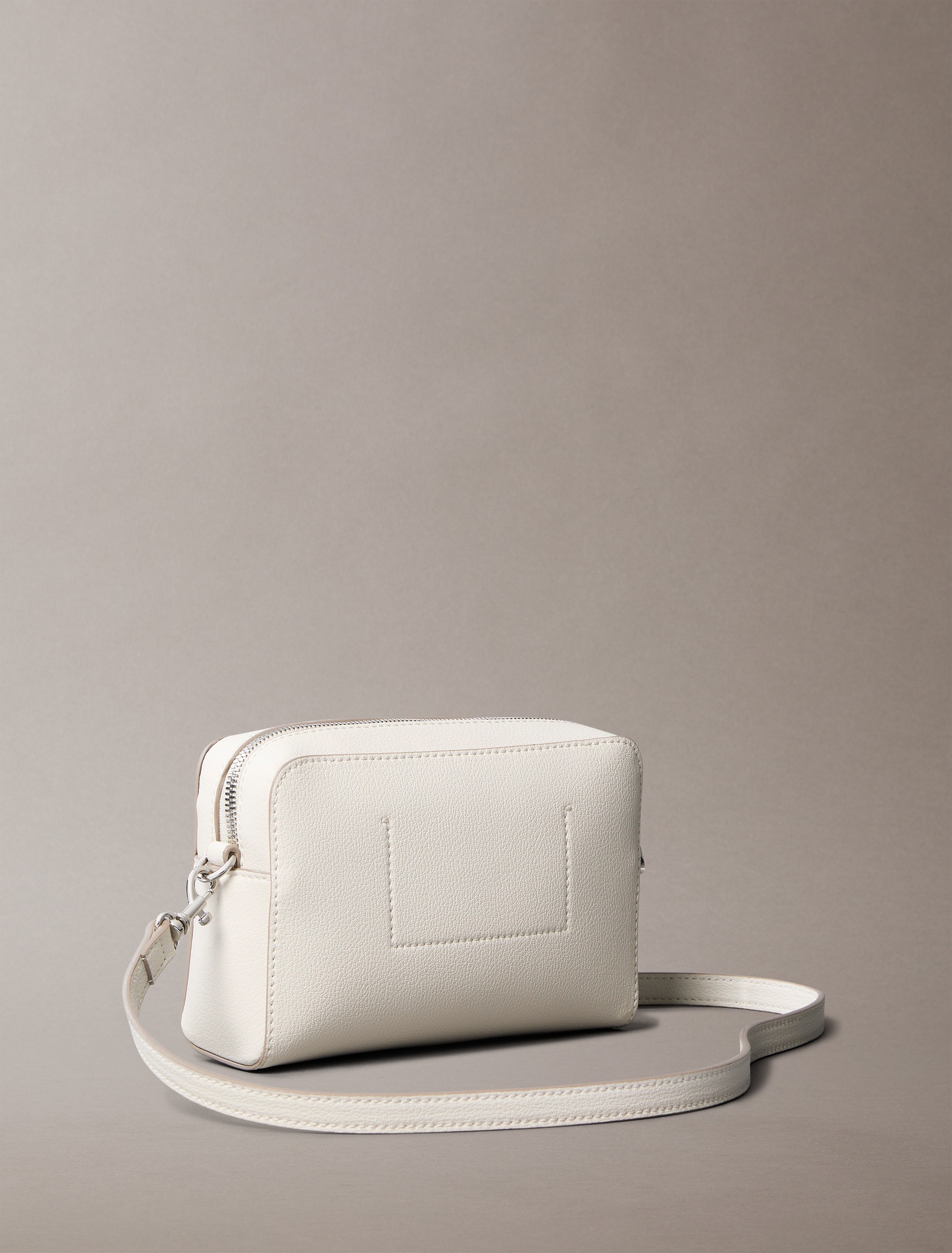 Calvin Klein Jeans Mini Bag "MINIMAL MONOGRAM CAMERA BAG 20", Damen Schulte günstig online kaufen