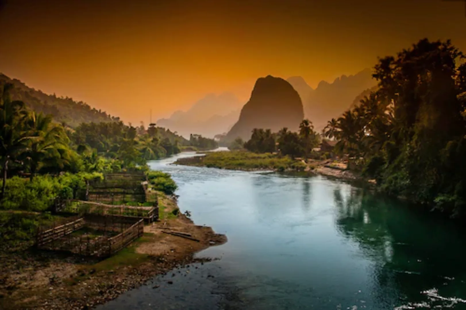 Papermoon Fototapete »Fluss in Landschaft« günstig online kaufen