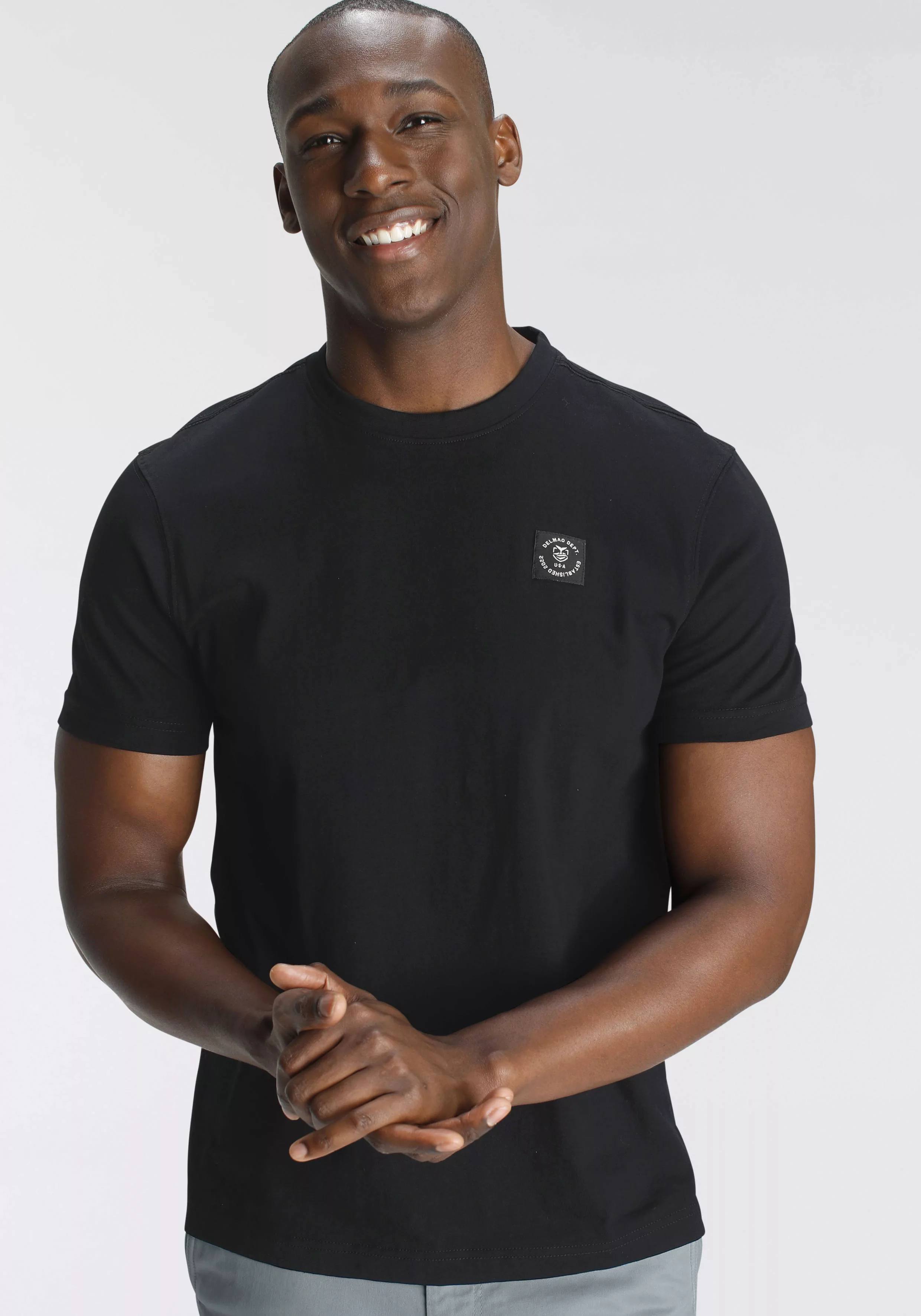 DELMAO T-Shirt, mit modischem Brustlabel - NEUE MARKE günstig online kaufen