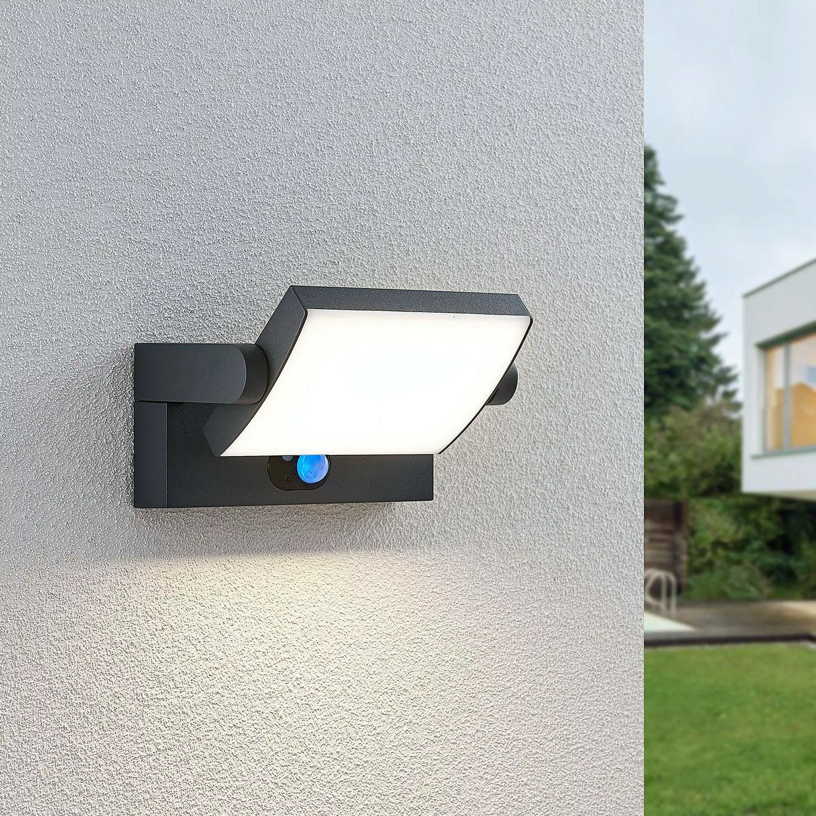 Lindby LED-Solar-Außenwandlampe Sherin, Bewegungsmelder günstig online kaufen