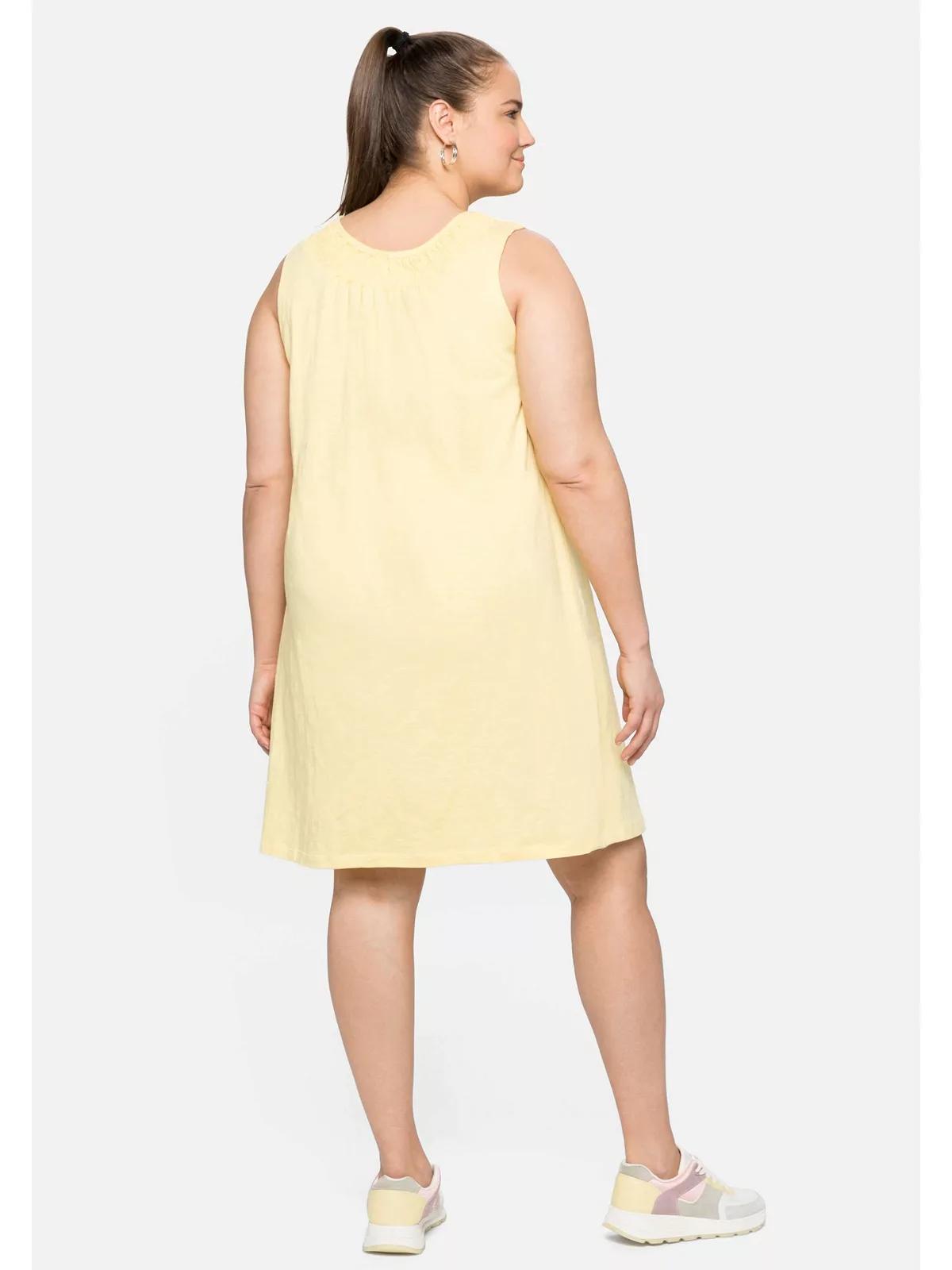 Sheego Jerseykleid "Große Größen", mit Smok-Einsatz günstig online kaufen