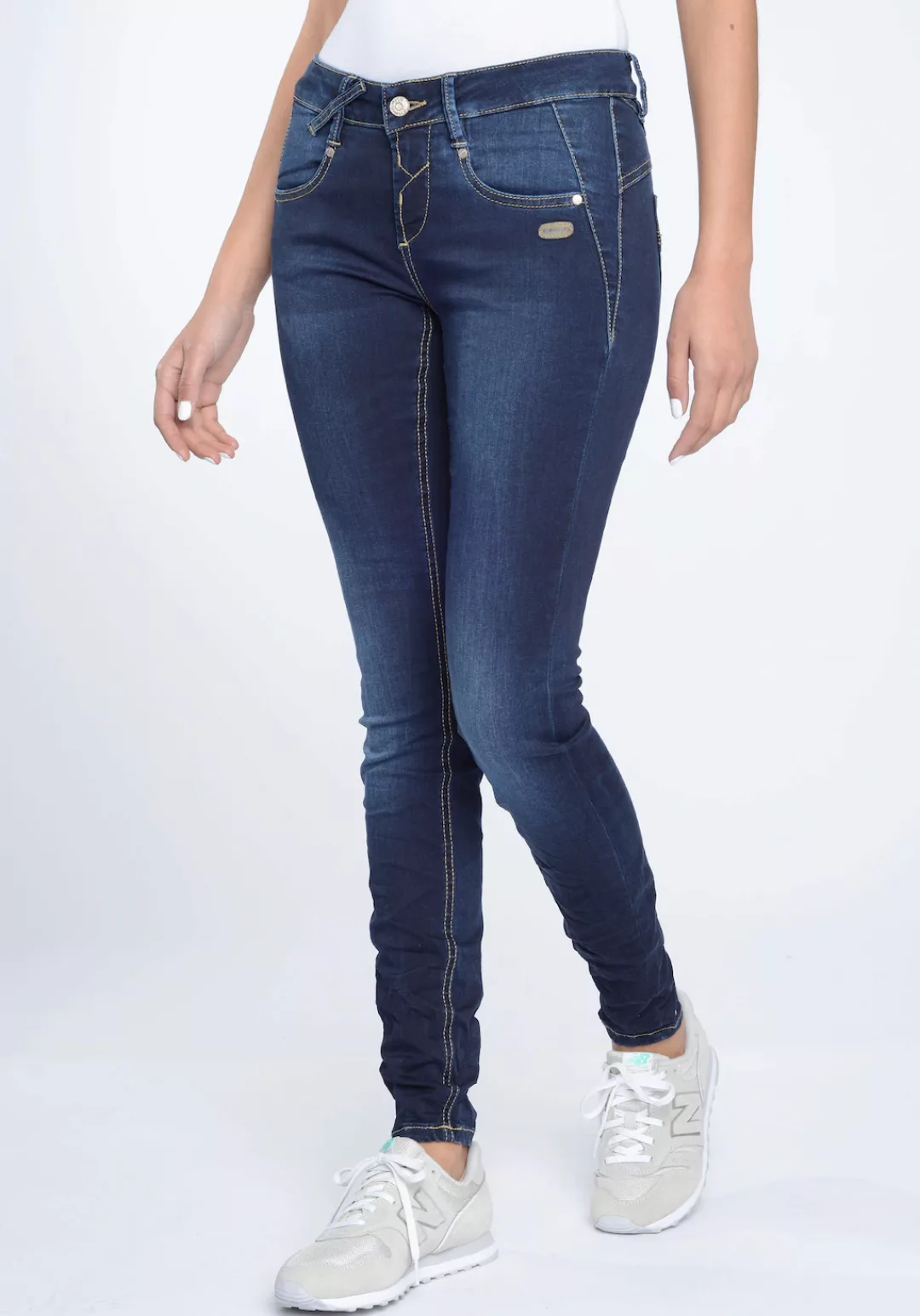 GANG Skinny-fit-Jeans "94Nele", mit gekreuzten Gürtelschlaufen links vorne günstig online kaufen