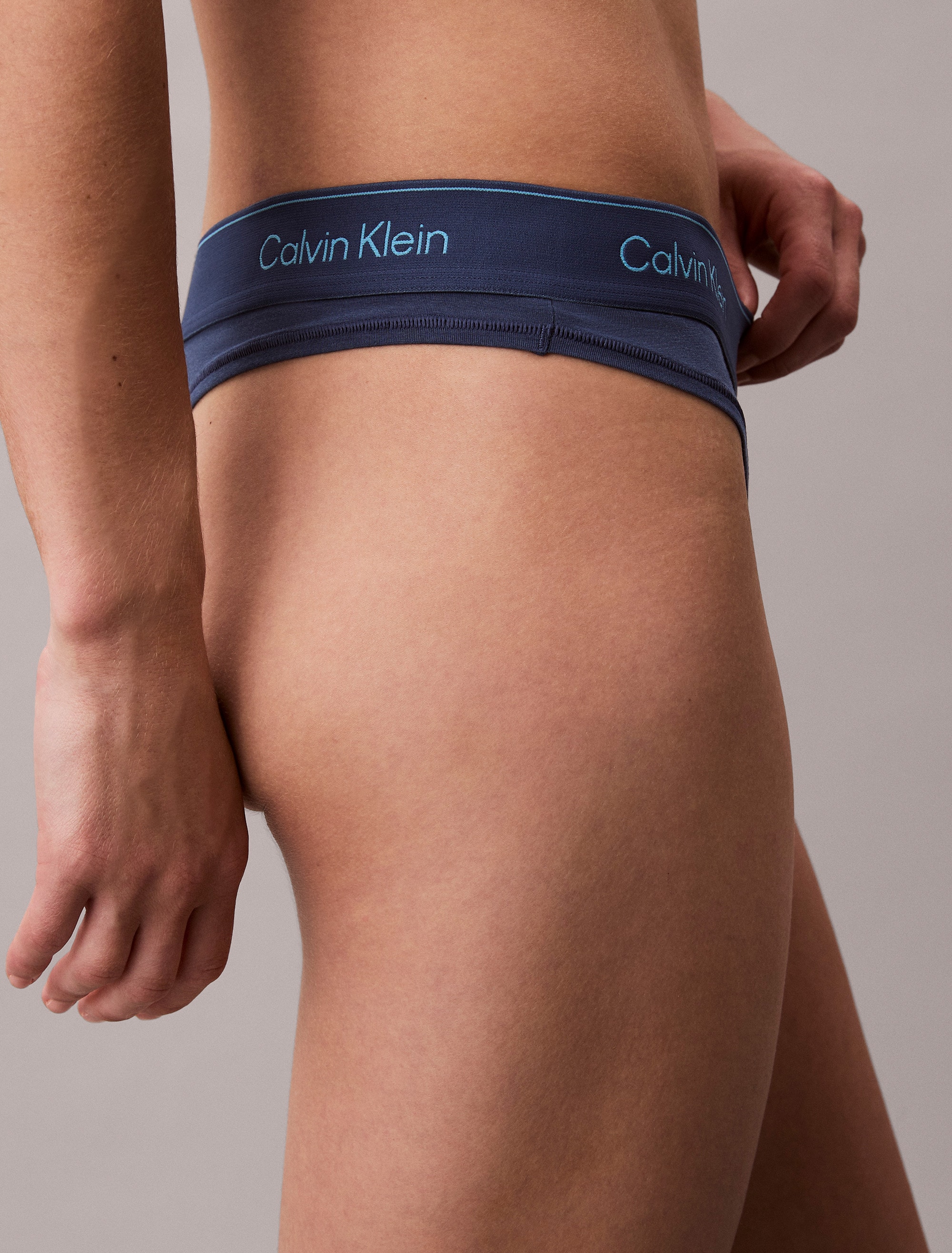 Calvin Klein Underwear Tanga "THONG", Mit elastischem Bund günstig online kaufen
