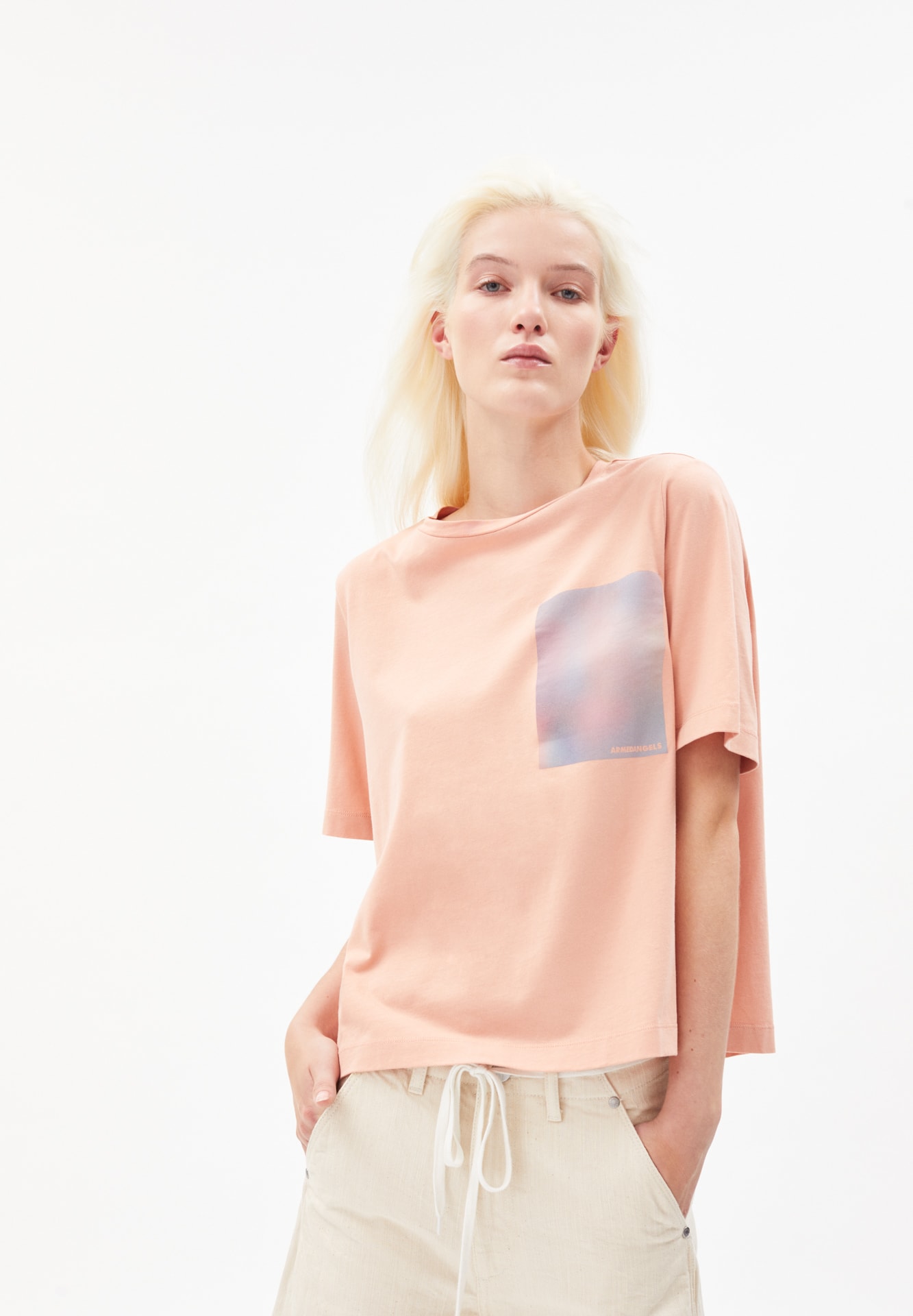 T-Shirt LAYAA ATMOSPHERIC in peach blossom von ARMEDANGELS günstig online kaufen